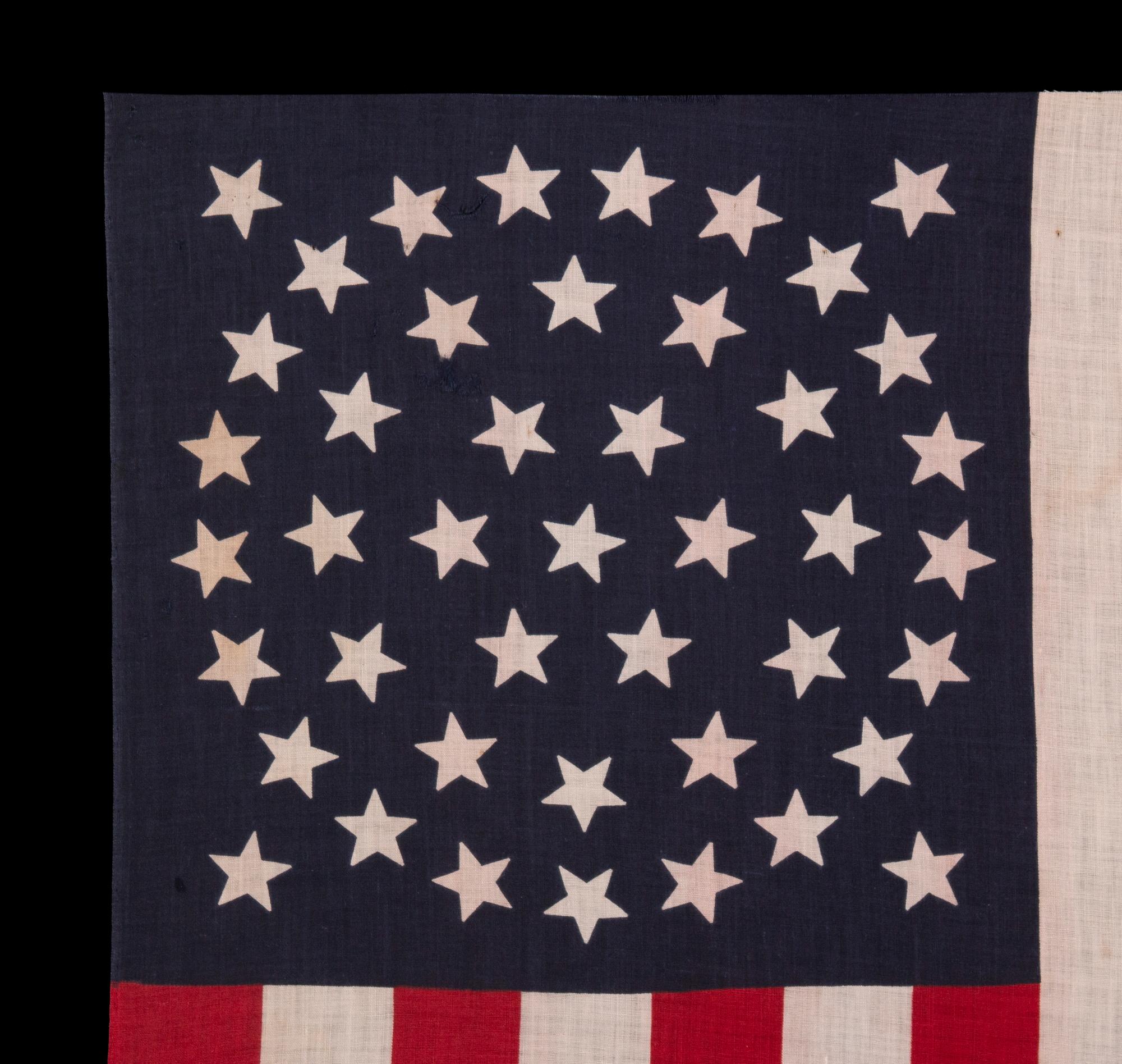 44 Star Antique American Flag, Stars in a Triple Wreath Pattern, Wyoming State In Good Condition For Sale In York County, PA