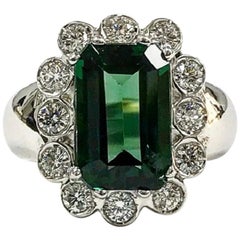 Vintage 4.40 Cara Ladies Tourmaline and Diamond Ring in 18 Karat White Gold