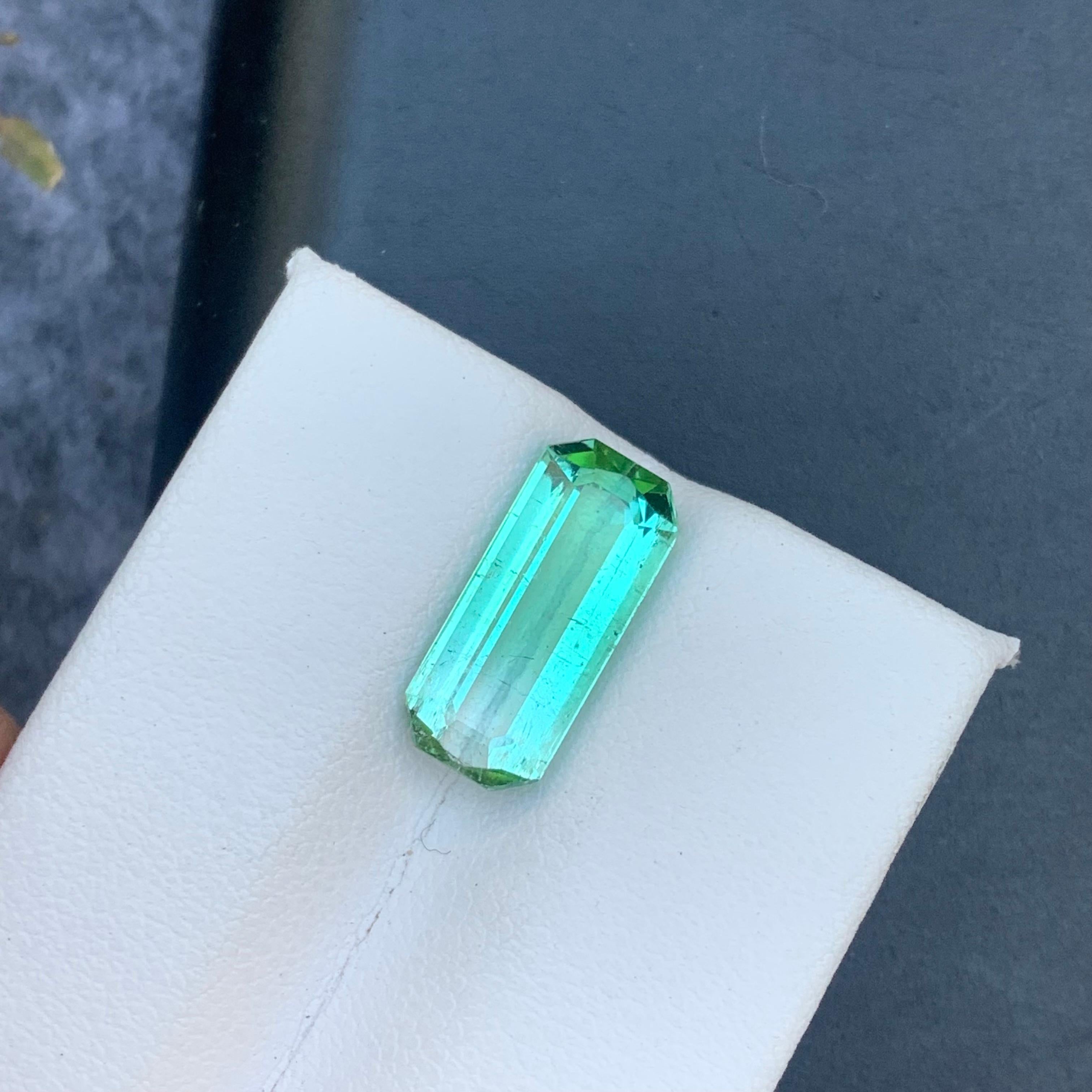 4.40 Carat Baguette Shape Natural Loose Mint Green Tourmaline From Afghanistan For Sale 4