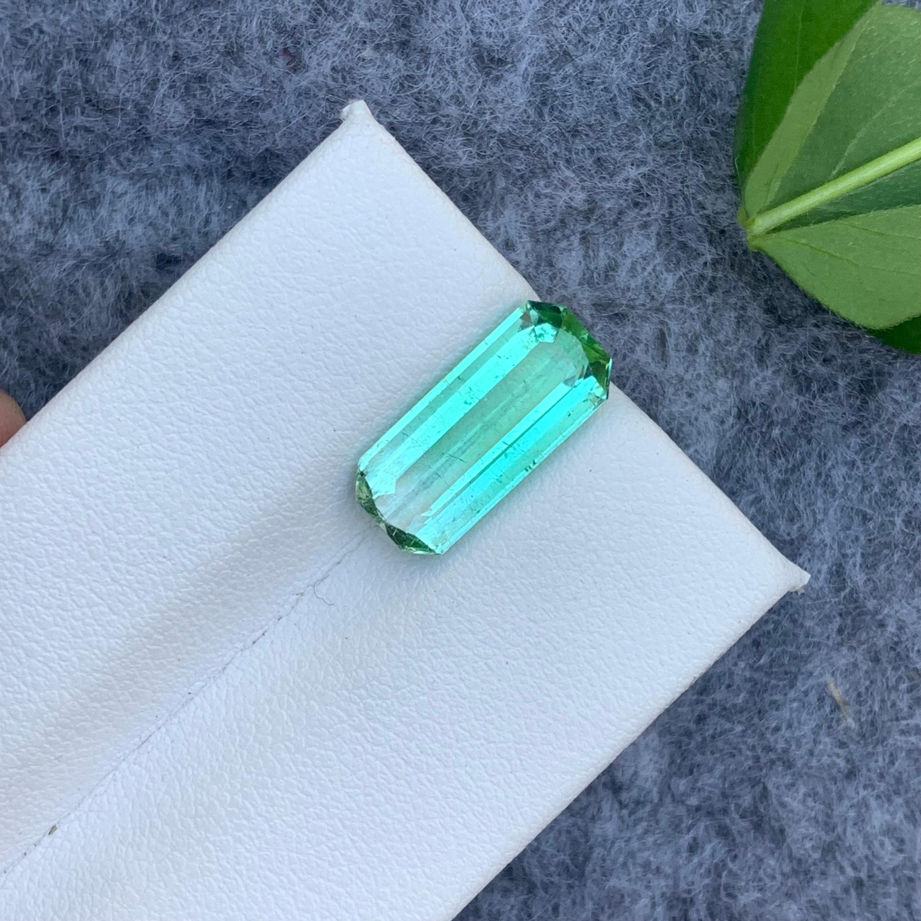 Gemstone Type : Tourmaline
Weight : 4.40 Carats
Dimensions : 14.8x6.5x5.1 Mm
Origin : Kunar Afghanistan
Clarity : SI
Shape: Baguette
Color: Mintgreen 
Certificate: On Demand
Basically, mint tourmalines are tourmalines with pastel hues of light green