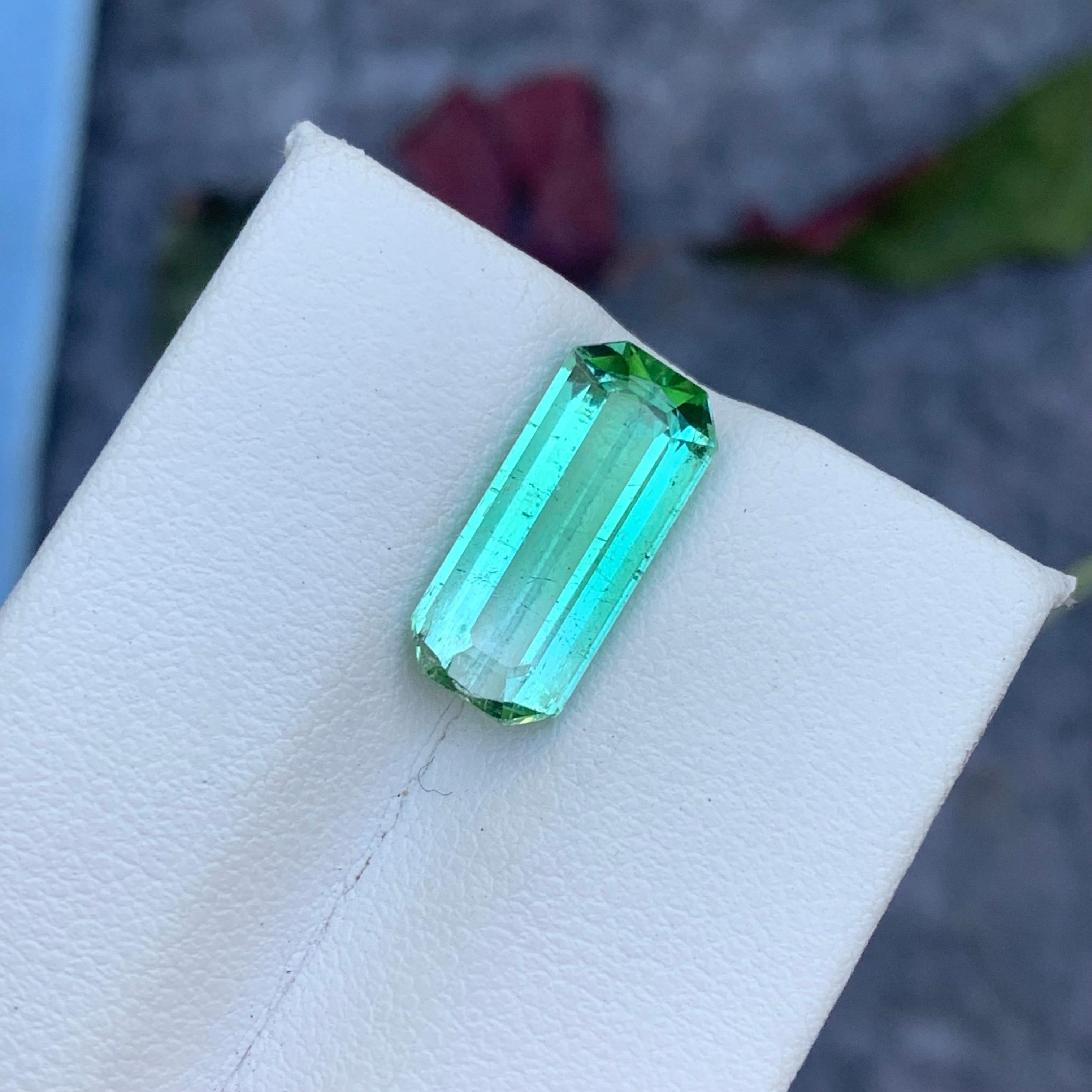 4.40 Carat Baguette Shape Natural Loose Mint Green Tourmaline From Afghanistan For Sale 2