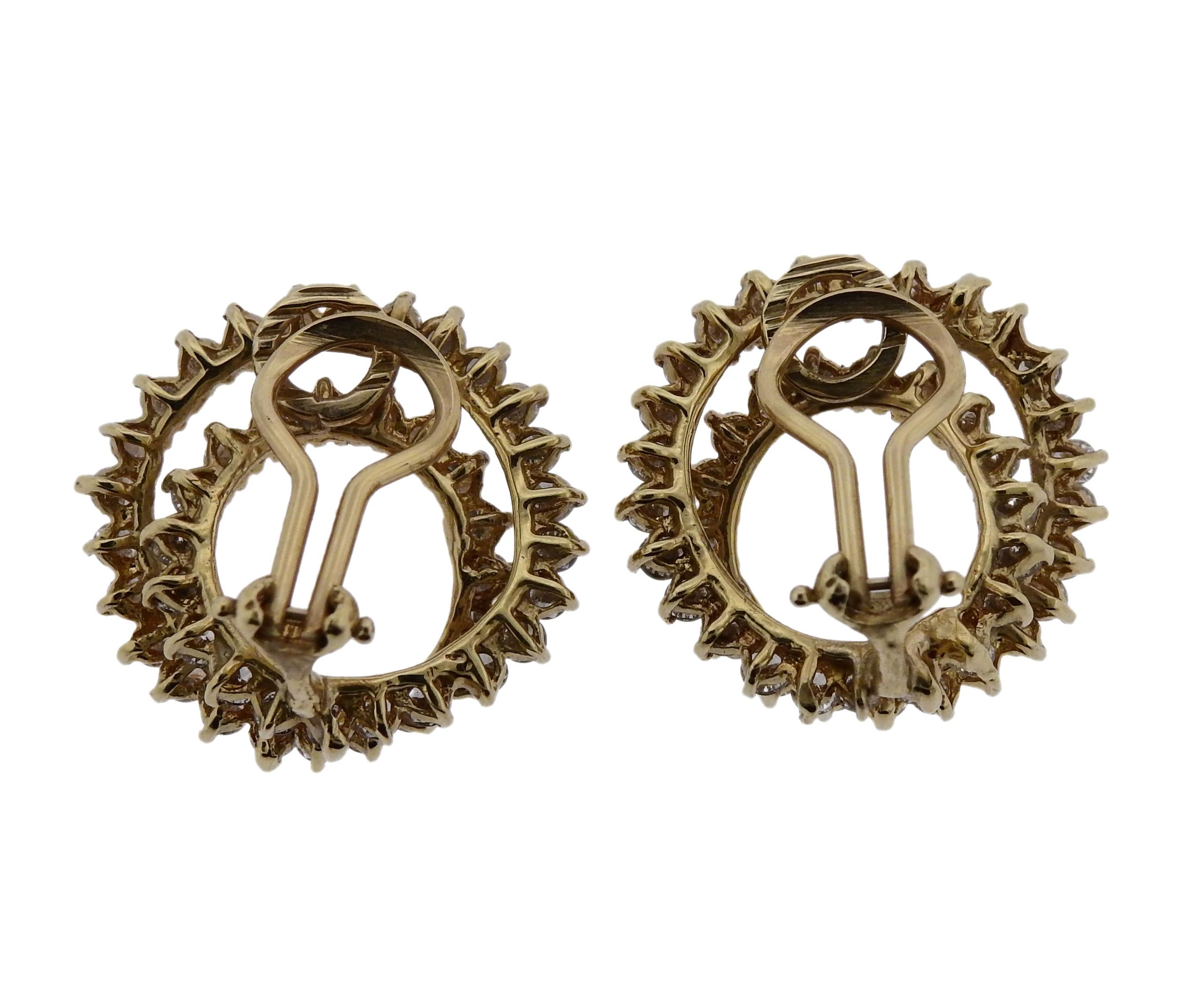 4.40 Carat Diamond Gold Swirl Earrings In Excellent Condition In Lambertville, NJ