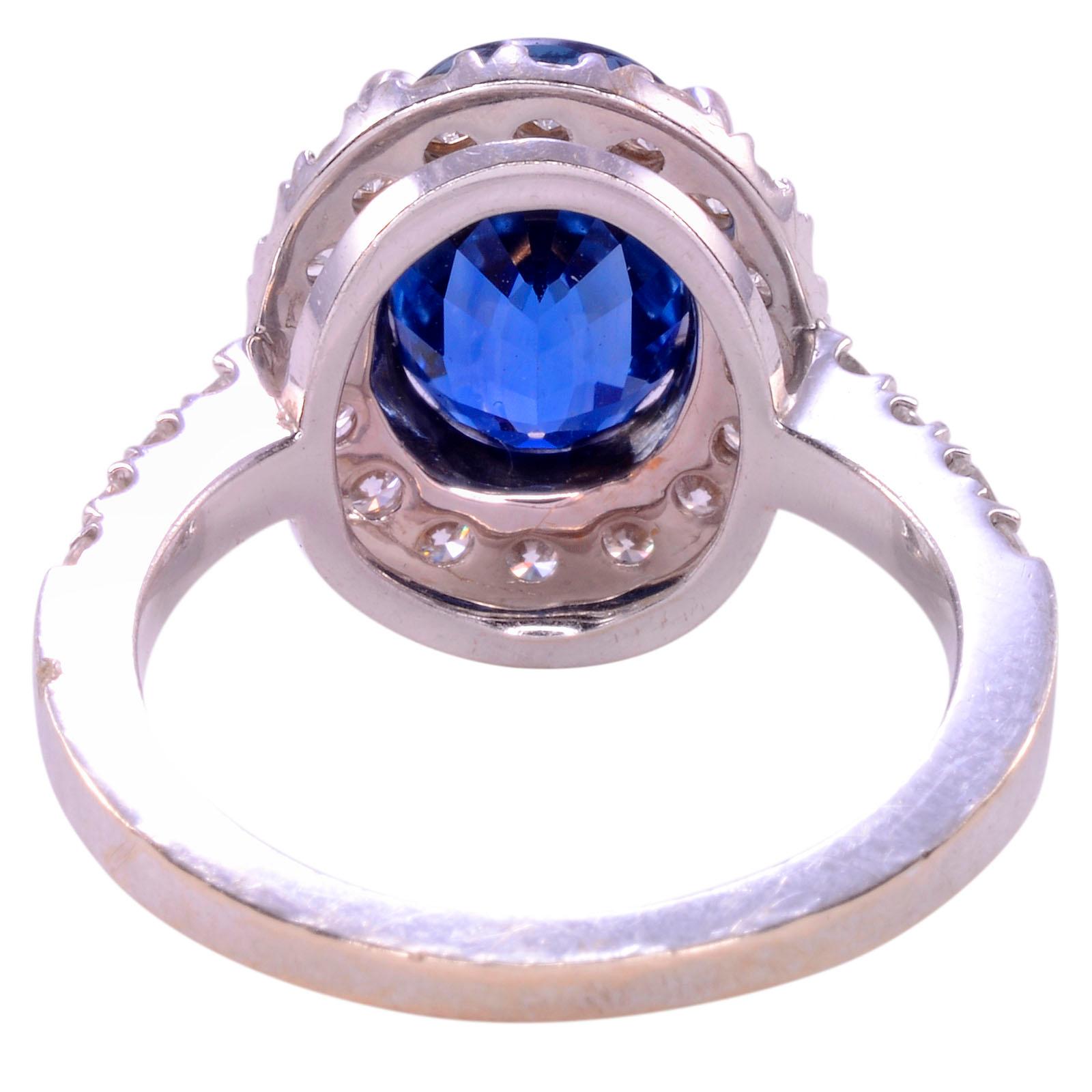 Oval Cut 4.40 Carat GIA Certified Natural Untreated Sapphire and Diamond Ring