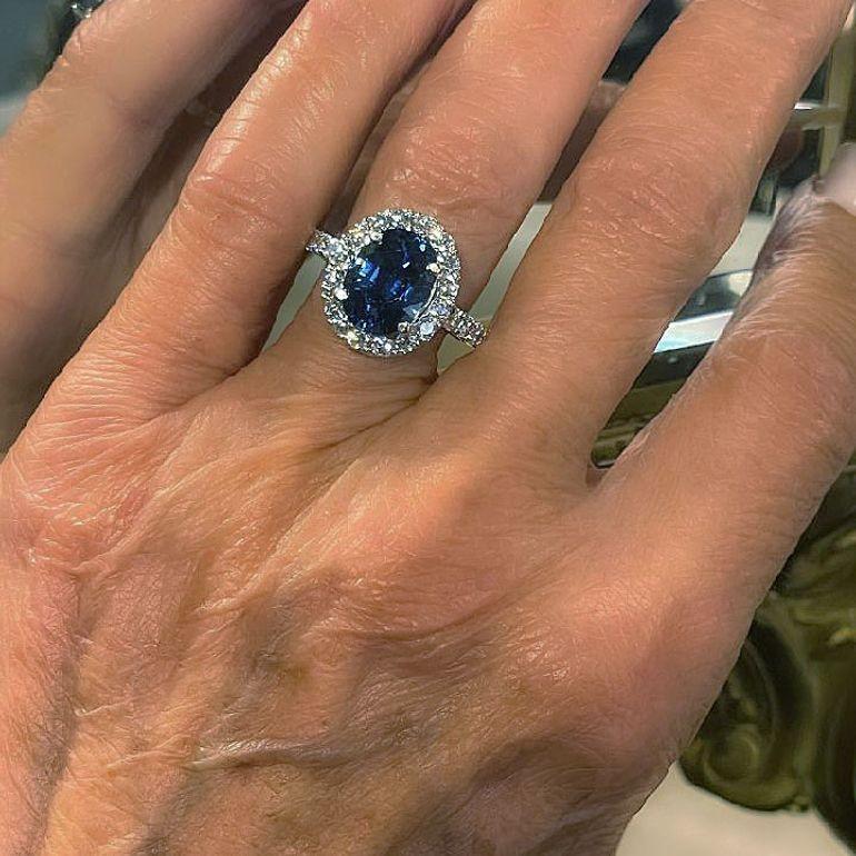 4.40 Carat GIA Certified Natural Untreated Sapphire and Diamond Ring 3