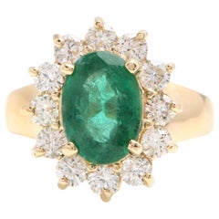 4.40 Carat Natural Emerald and Diamond 14 Karat Solid Yellow Gold Ring
