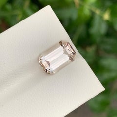 Beautiful 4.40 Carats Natural Topaz Emerald Shape Gem