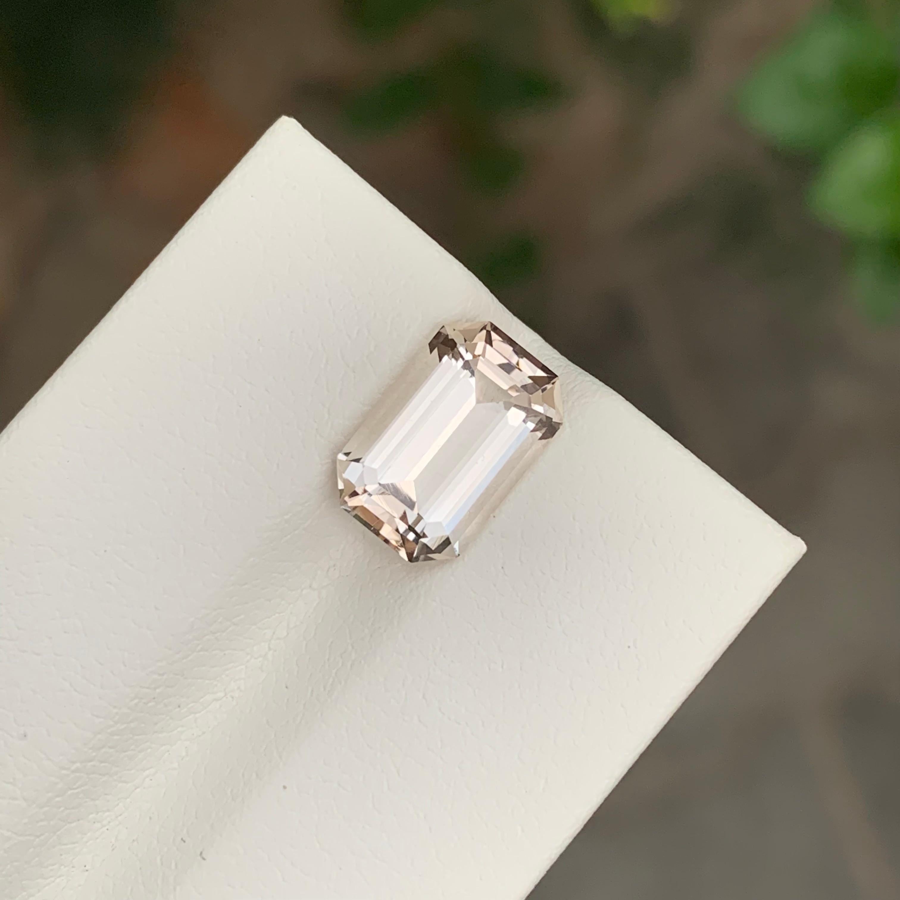 Schöne 4,40 Karat natürlichen Topas Smaragd Form Edelstein (Smaragdschliff) im Angebot
