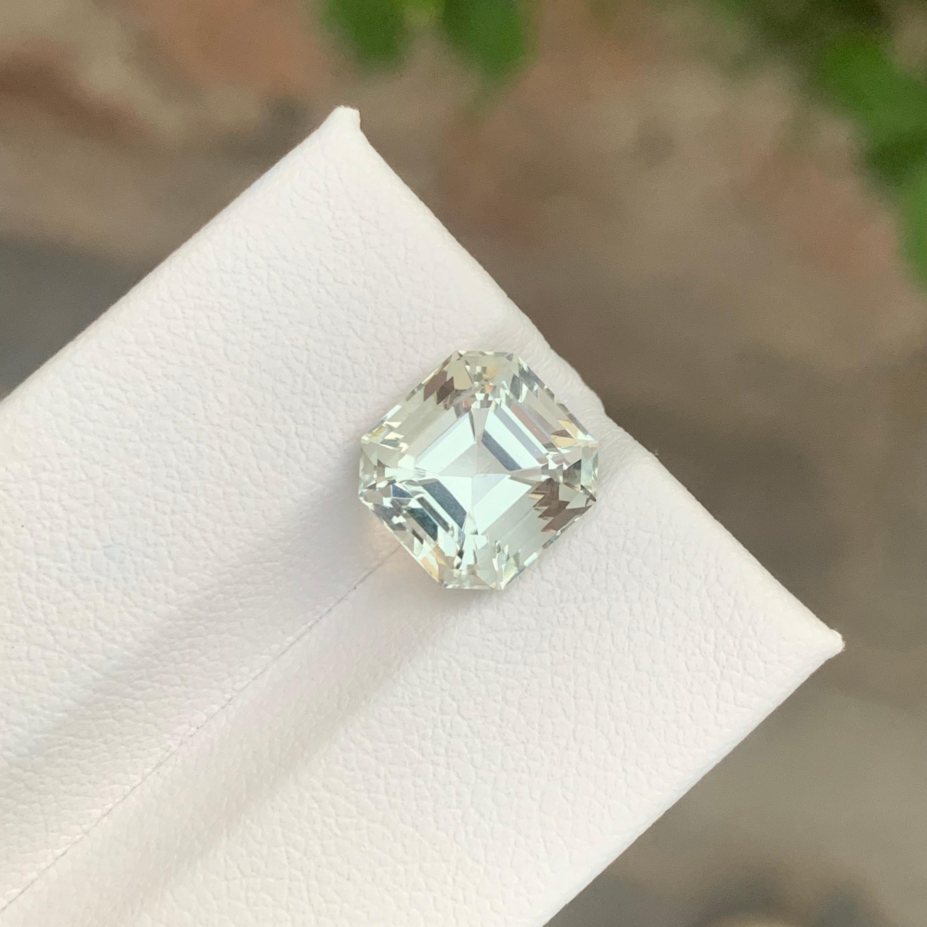 Arts and Crafts 4.40 Carat Natural Loose Green Amethyst / Prasiolite Asscher Cut Gemstone in vendita