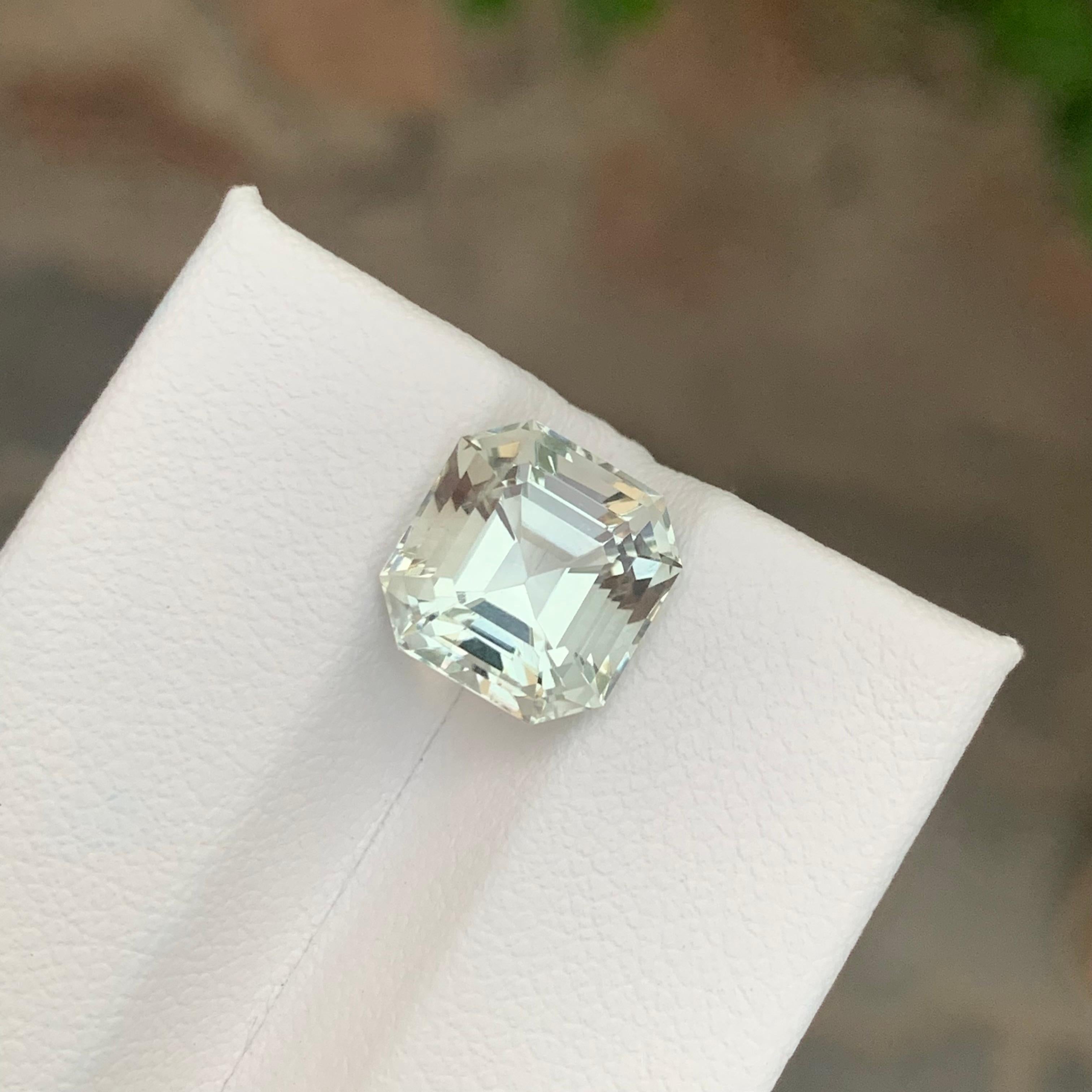 Taglio Asscher 4.40 Carat Natural Loose Green Amethyst / Prasiolite Asscher Cut Gemstone in vendita