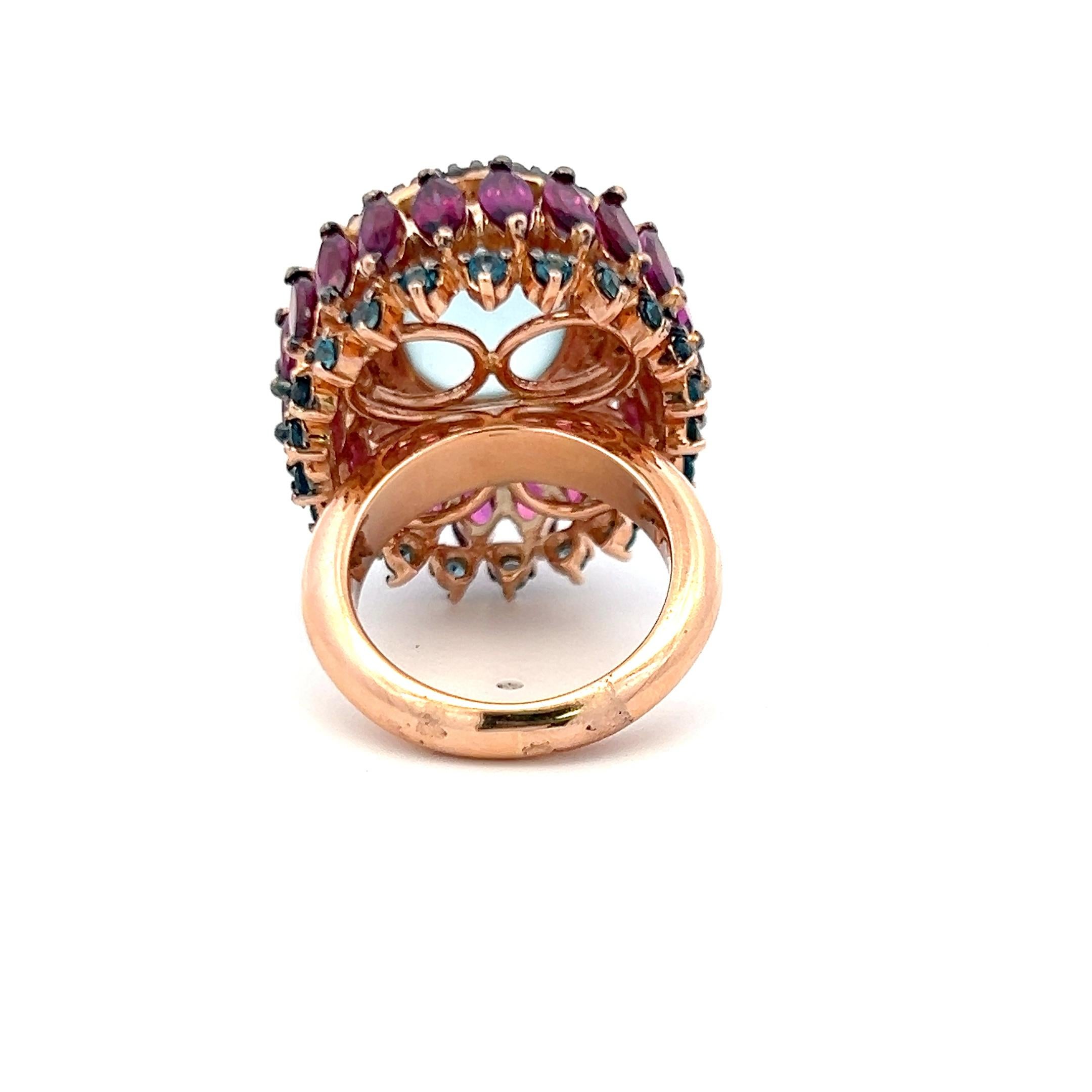 Titolo:
4,40 carati di tormalina a forma di marquis 0,54 carati di diamante tondo brillante G-X VS 0,44 carati di diamante tondo brillante in oro rosa 18 carati Anello Brilliante
Stile:
Cocktail
Metallo:
oro rosa 18 carati
Gemma 1:
Diamante da 0,24