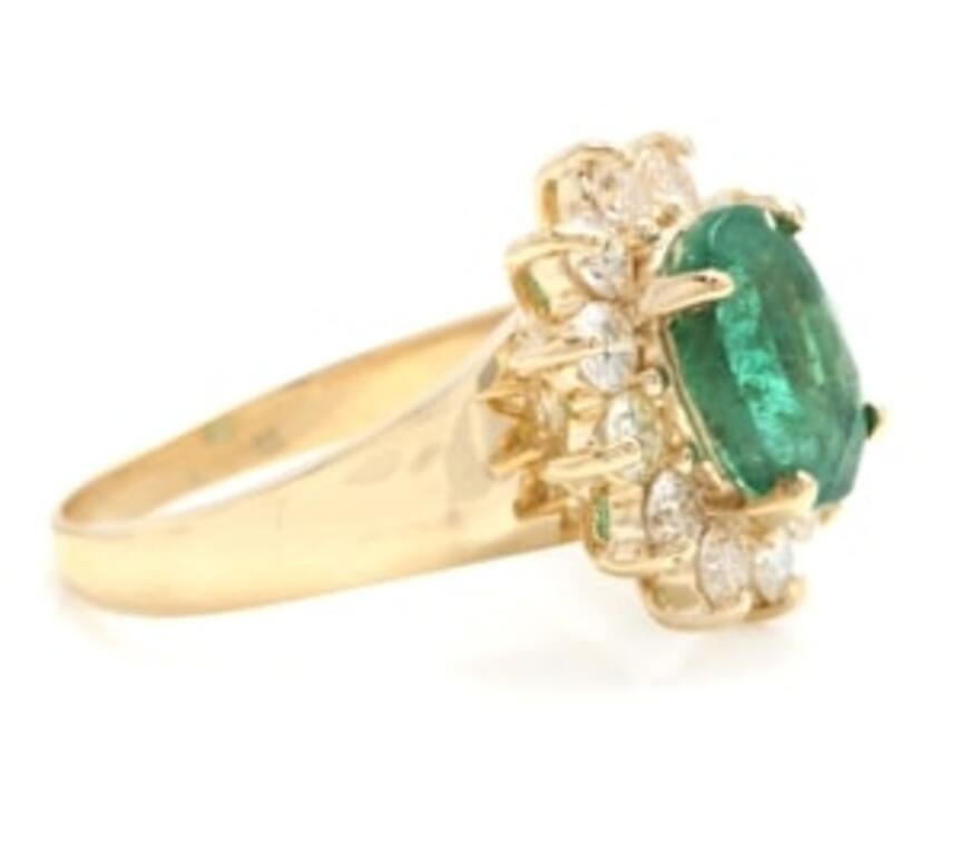 Emerald Cut 4.40 Carat Natural Emerald and Diamond 14 Karat Solid Yellow Gold Ring For Sale