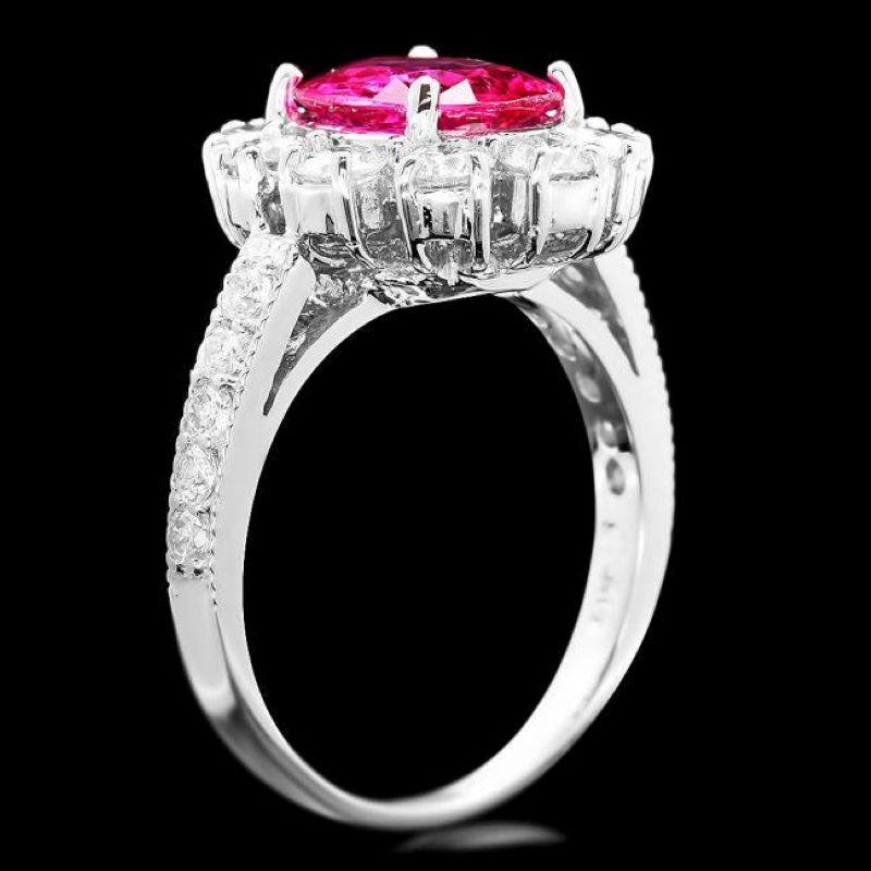 Anillo de oro blanco macizo de 14 quilates con turmalina natural y diamantes de 4,40 quilates

El Peso Total de la Turmalina Oval Natural es: Aprox. 3.00 Quilates

Medidas de la Turmalina: Aprox. 10,00 x 8,00mm

Diamantes Redondos Naturales Peso: