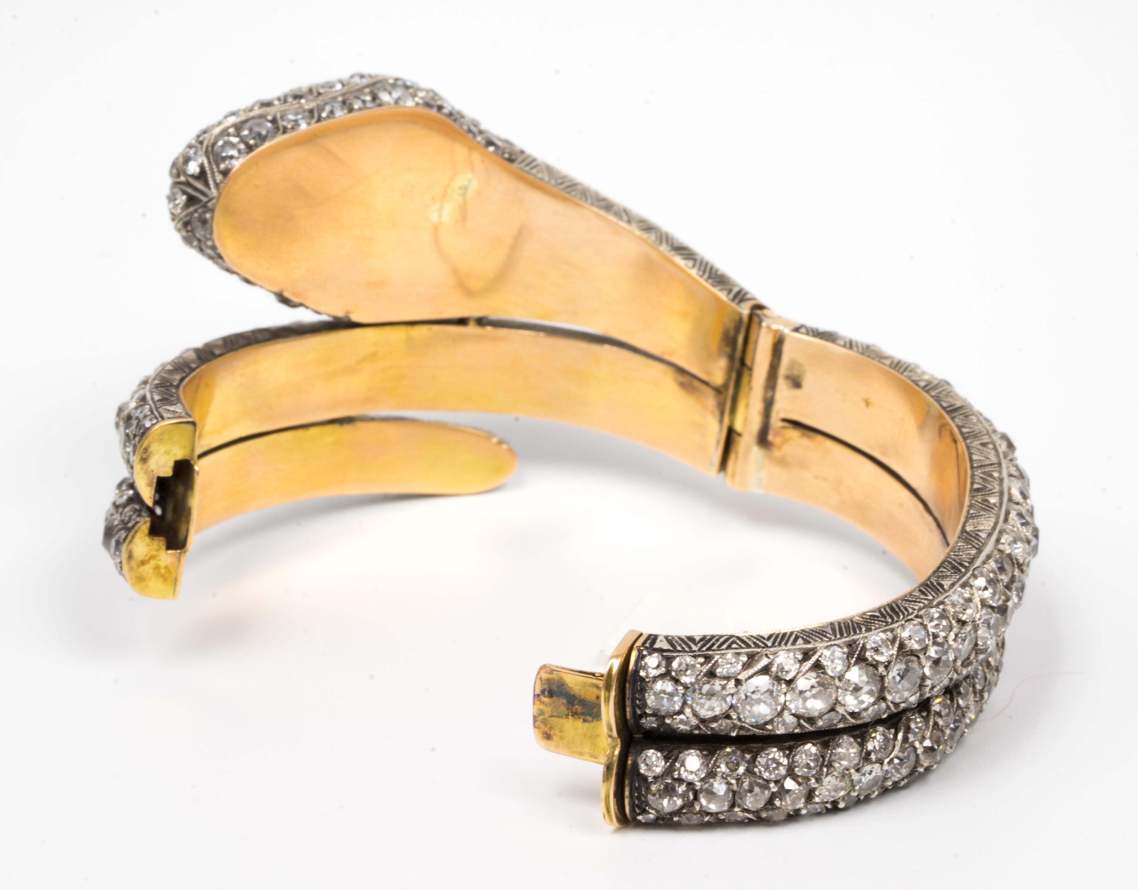 Old Mine Cut 44.00 Carat Diamond Bangle Serpent Bracelet in 18 Karat Yellow Gold and Silver