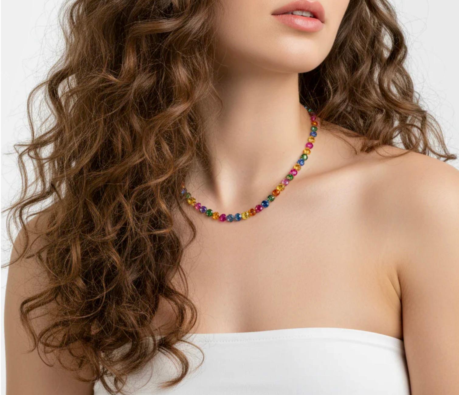 Contemporaneo 44,00 Carati Collana di zaffiri multicolore di Ceylon in oro in vendita