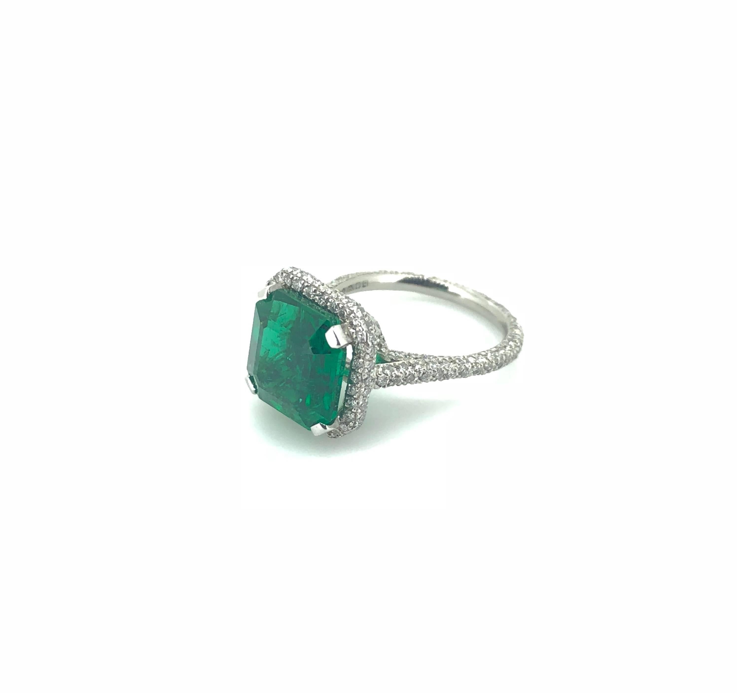 Women's 4.41 Carat Emerald Diamond Cluster Ring For Sale