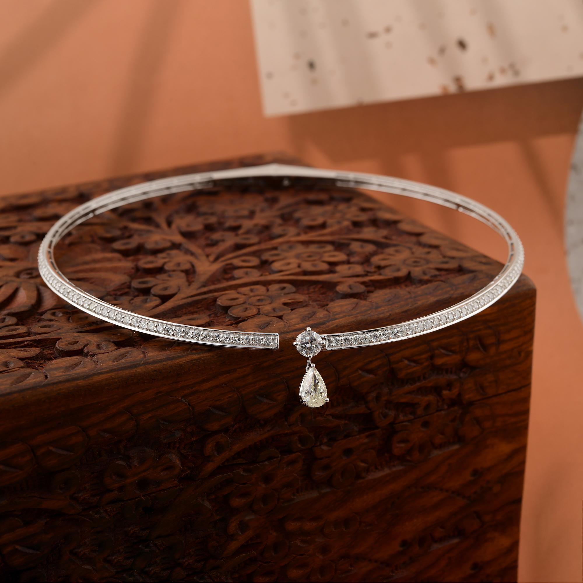 4.41Ct Diamante Naturale Collana Torque Oro Bianco 18k Tutte le Tariffe Pagate In condizioni Nuovo in vendita a Diera, Dubai