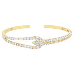 Manschettenarmband mit 4,42 Karat rundem Diamanten im Brillantschliff