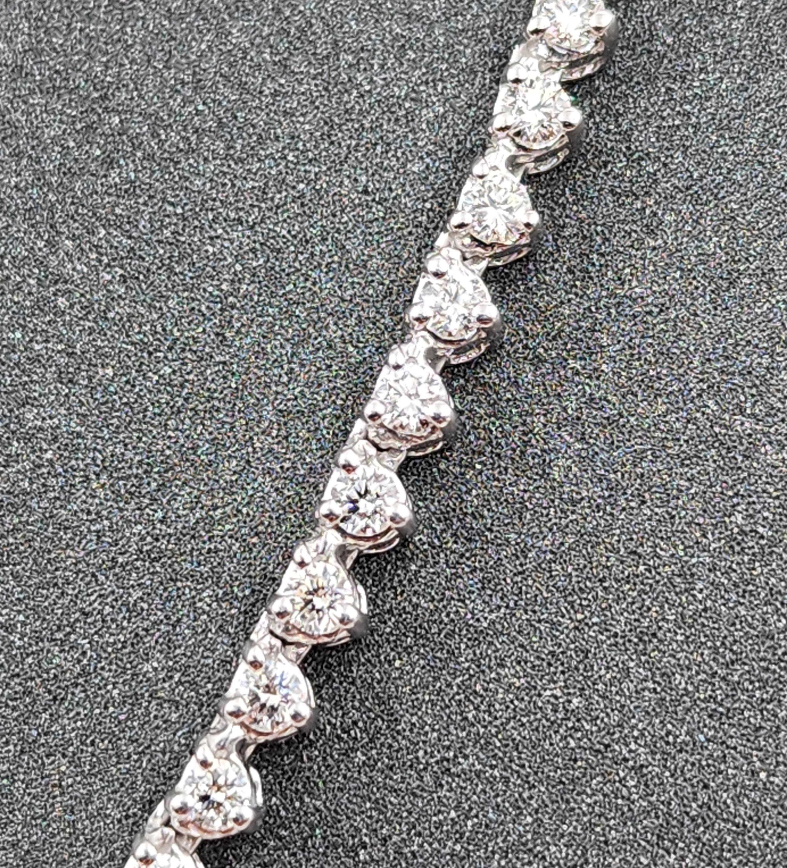 Collar de tenis con diamantes de 4.42 quilates en Nuevo estado para la venta en Chicago, IL