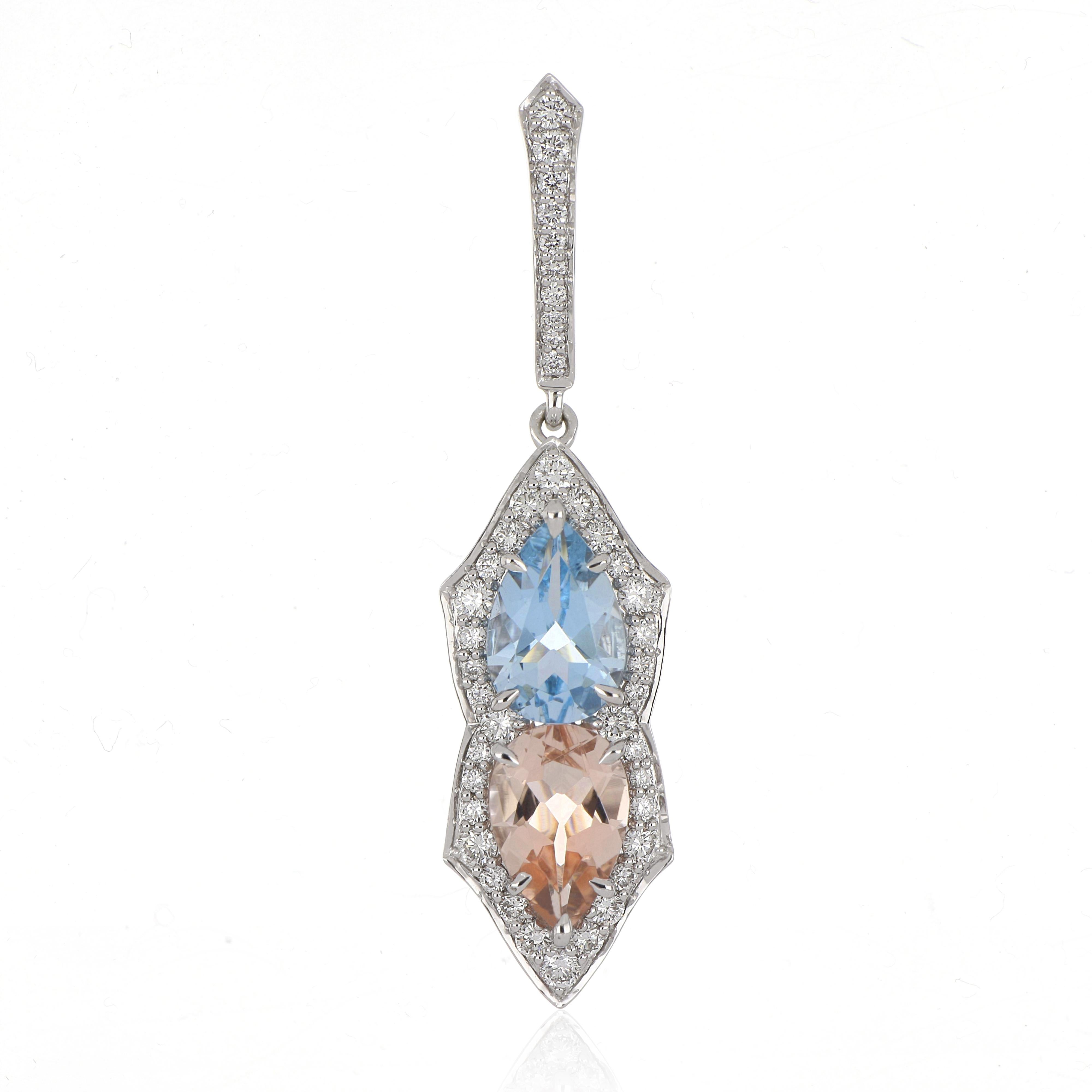 Orecchino di Morganite e Acquamarina da 4,43 carati totali con diamanti in oro 18 carati In condizioni Nuovo in vendita a JAIPUR, IN