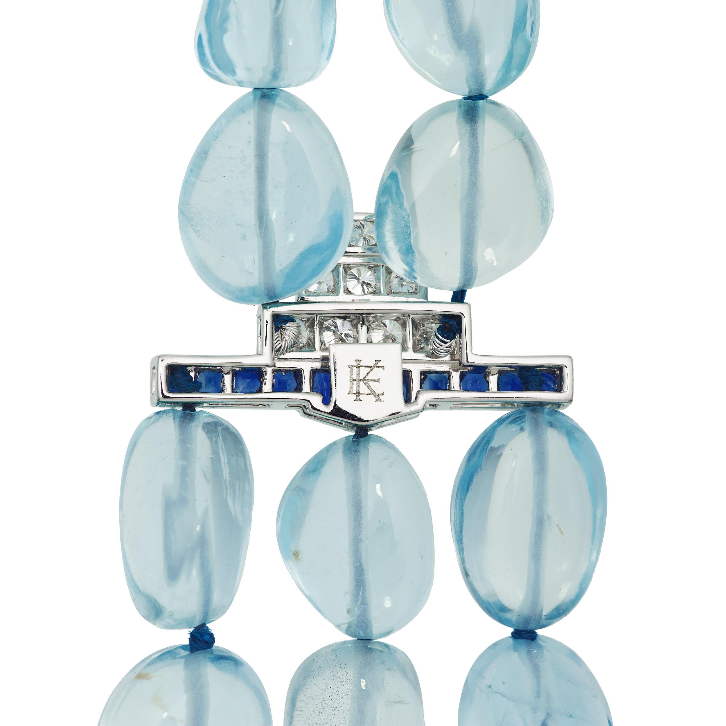 443,57 Karat Aquamarin Multi-Strand-Halskette mit Saphir, Diamant, Platin (Moderne) im Angebot
