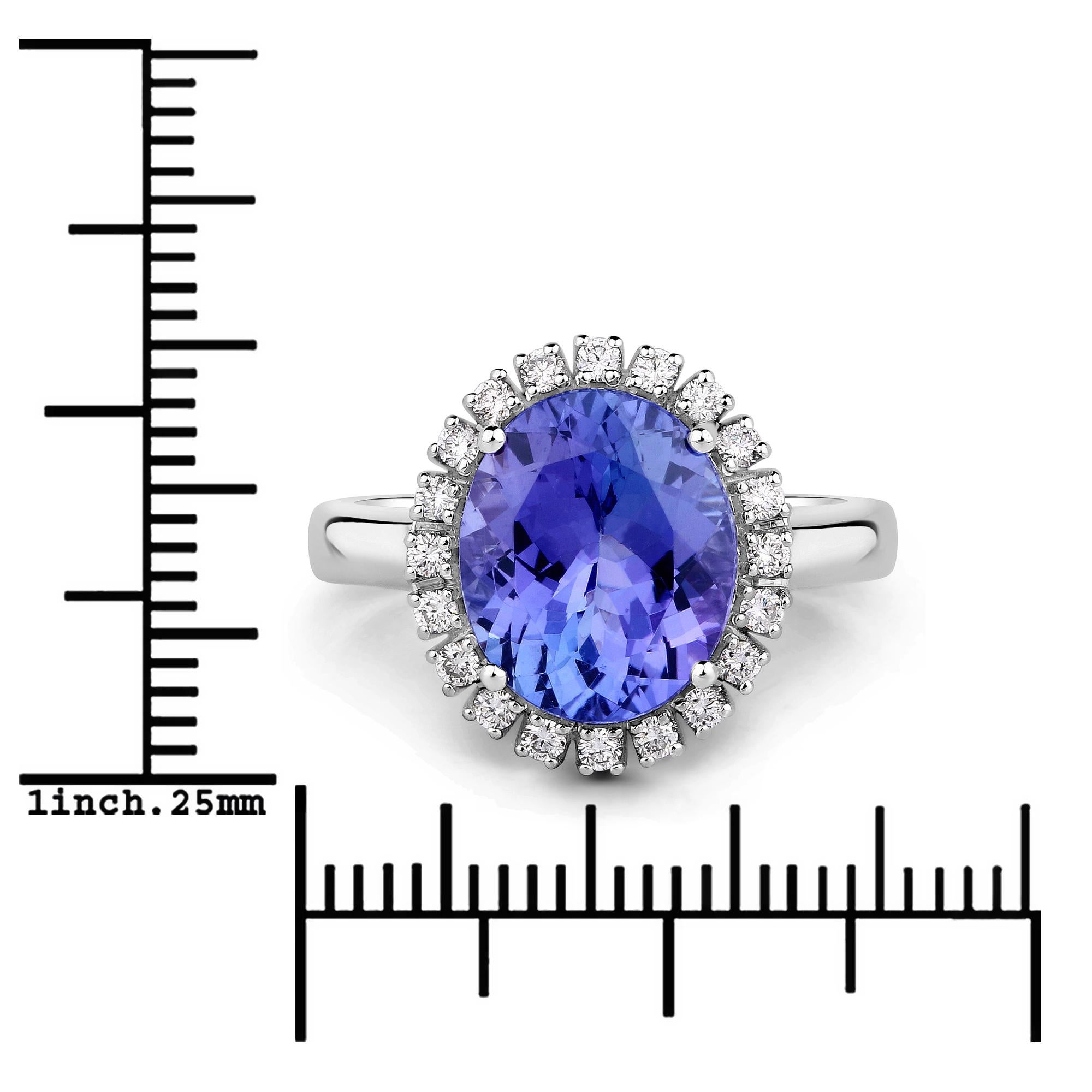 4.44 Carat Genuine Tanzanite and White Diamond 14 Karat White Gold Ring In New Condition In Great Neck, NY