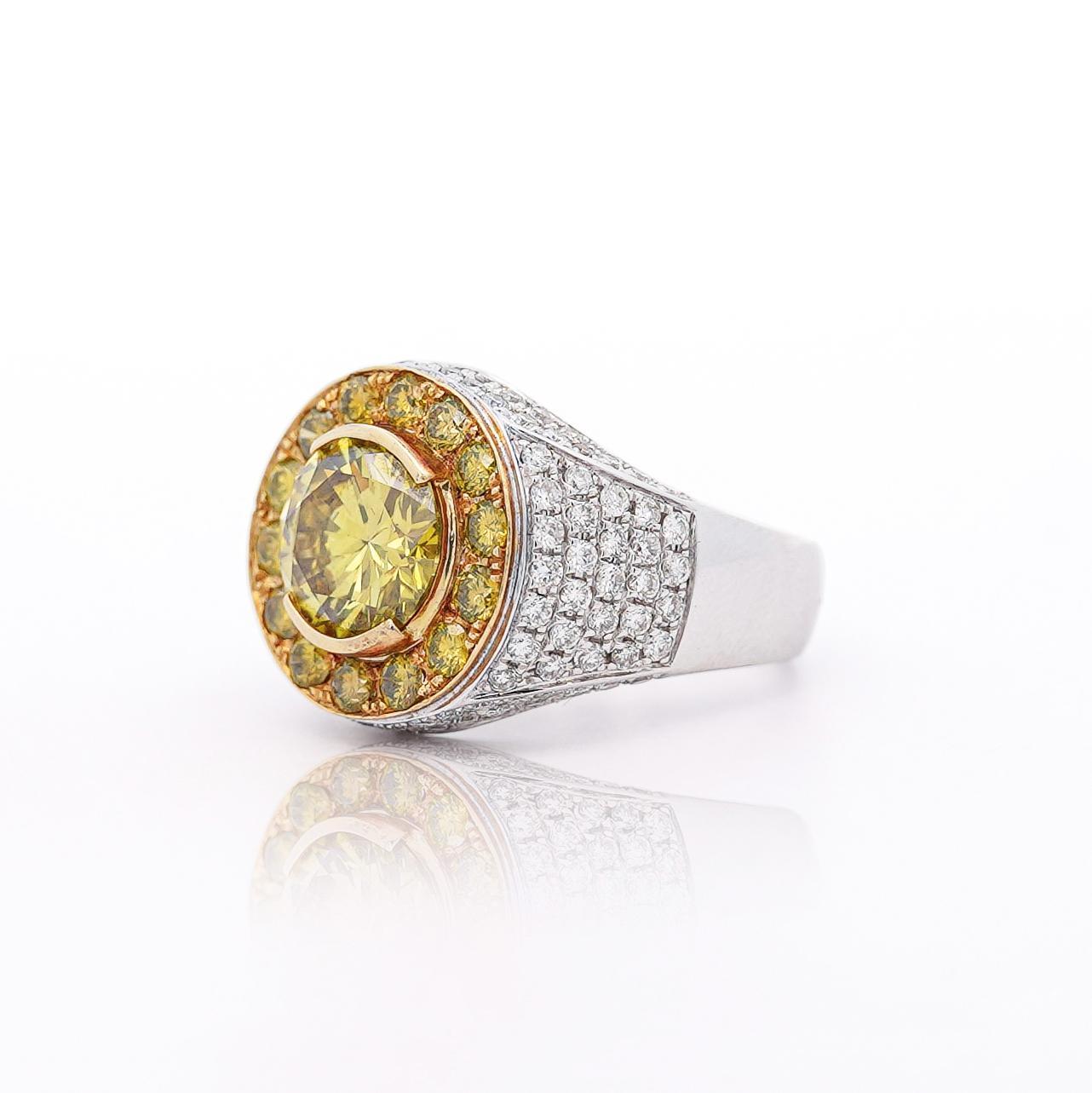 Anello da uomo con diamante giallo taglio rotondo in oro 18 carati da 4,44 carati in vendita 6