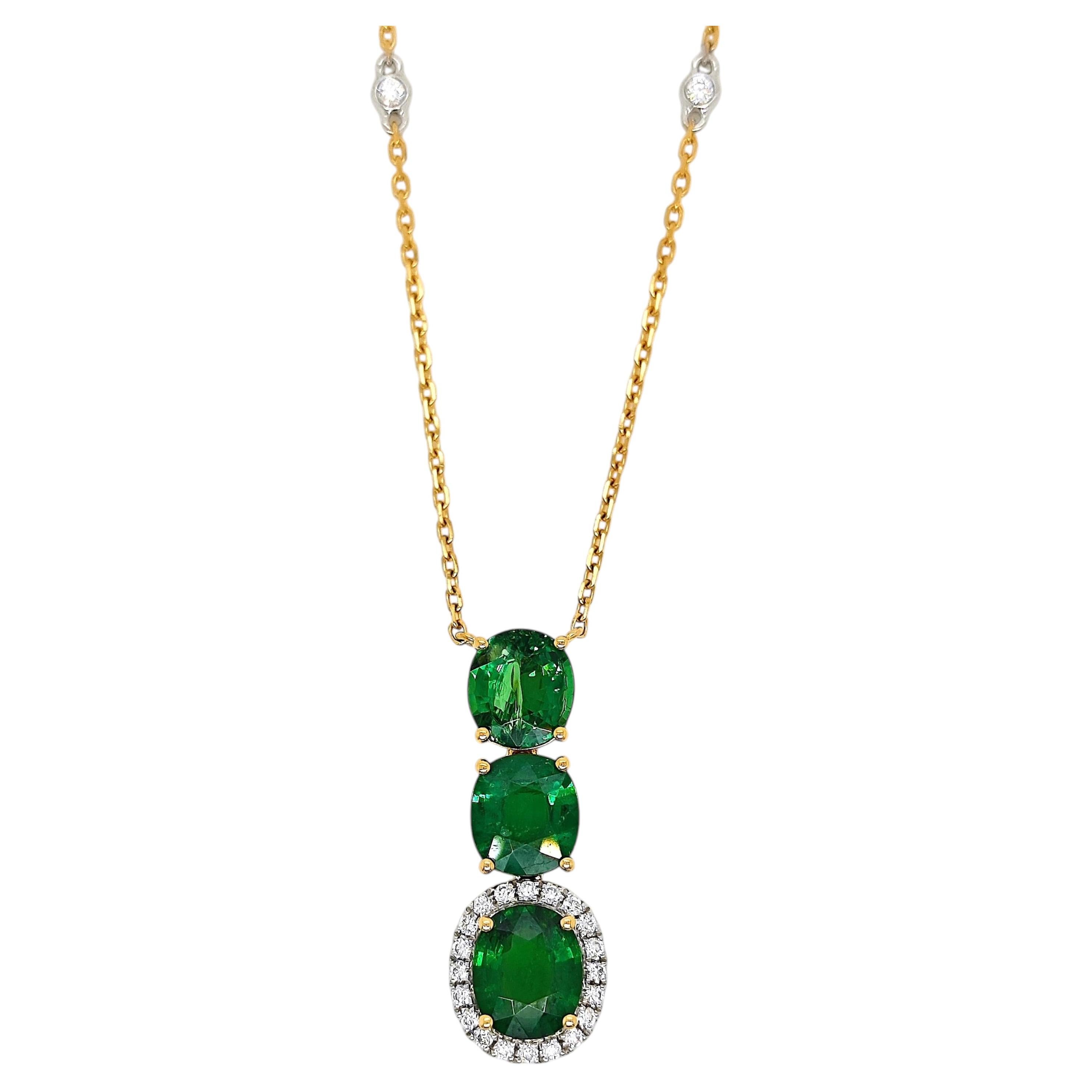 4.44 Carat Tsavorite Round Diamond Yellow and White Gold Necklace For Sale