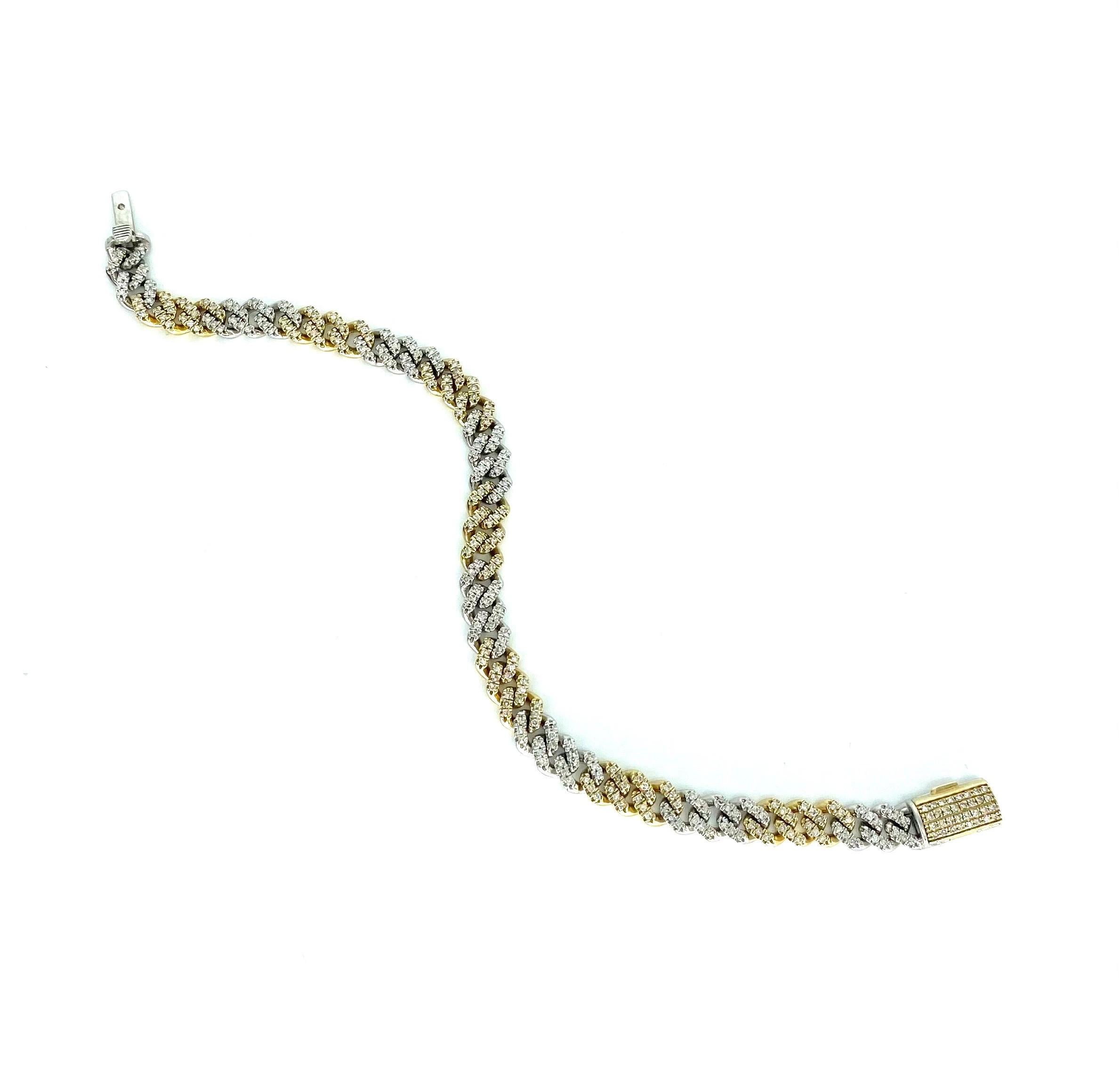 4.44 Carat Two-Tone Diamond Cuban Link Bracelet 7.75mm
Very high quality design with approx 296 natural diamonds F/G VS/SI clarity very sparkly shining very elegantly. The total diamonds weights total approx 4.44 carats diamonds. Modern box lock to