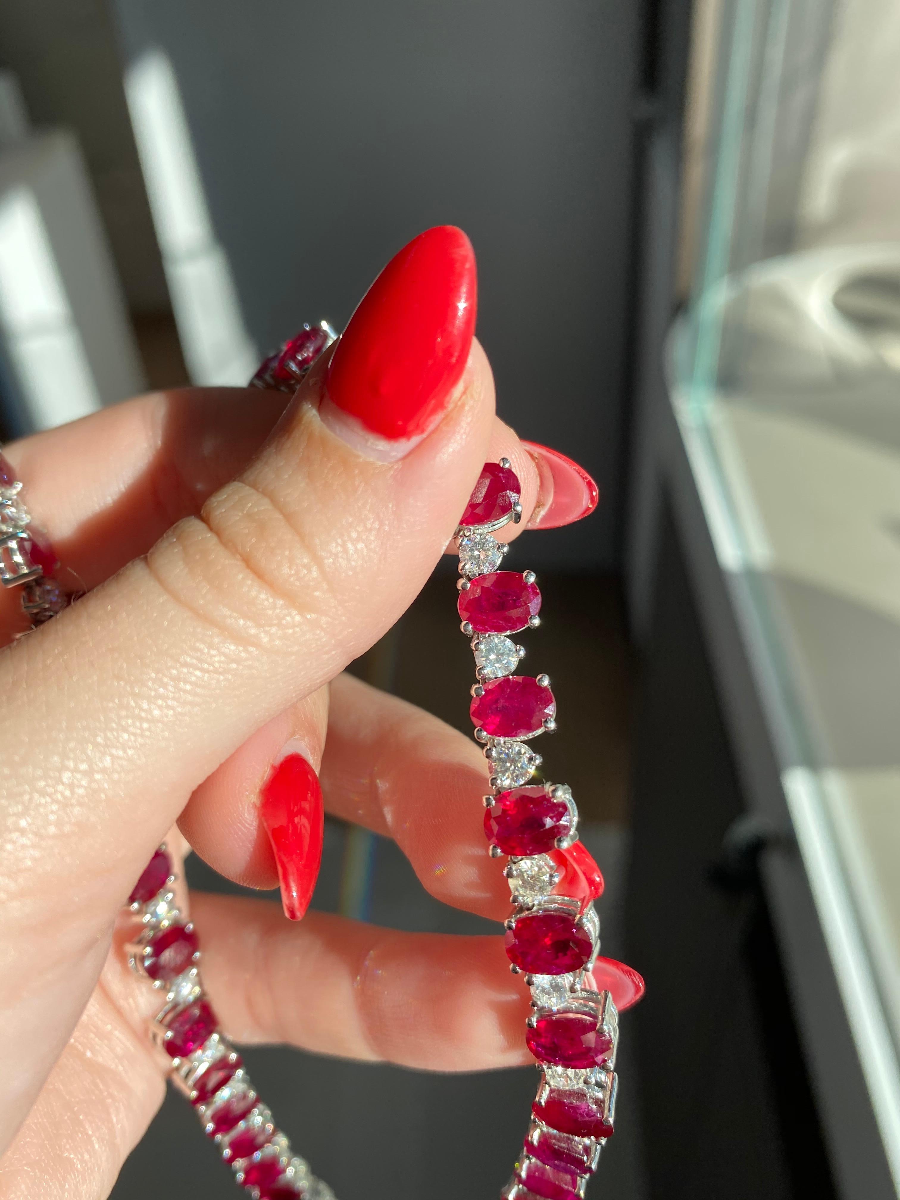 44.49 Carat Oval Ruby and 6.90 Carat in Round Diamond 14 Karat Gold Necklace In New Condition In Houston, TX
