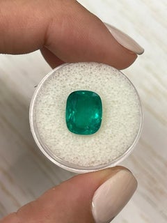 4.45 Carat 11x9 Vivid Muzo Green Colombian Emerald - Elongated Cushion Cut Gem