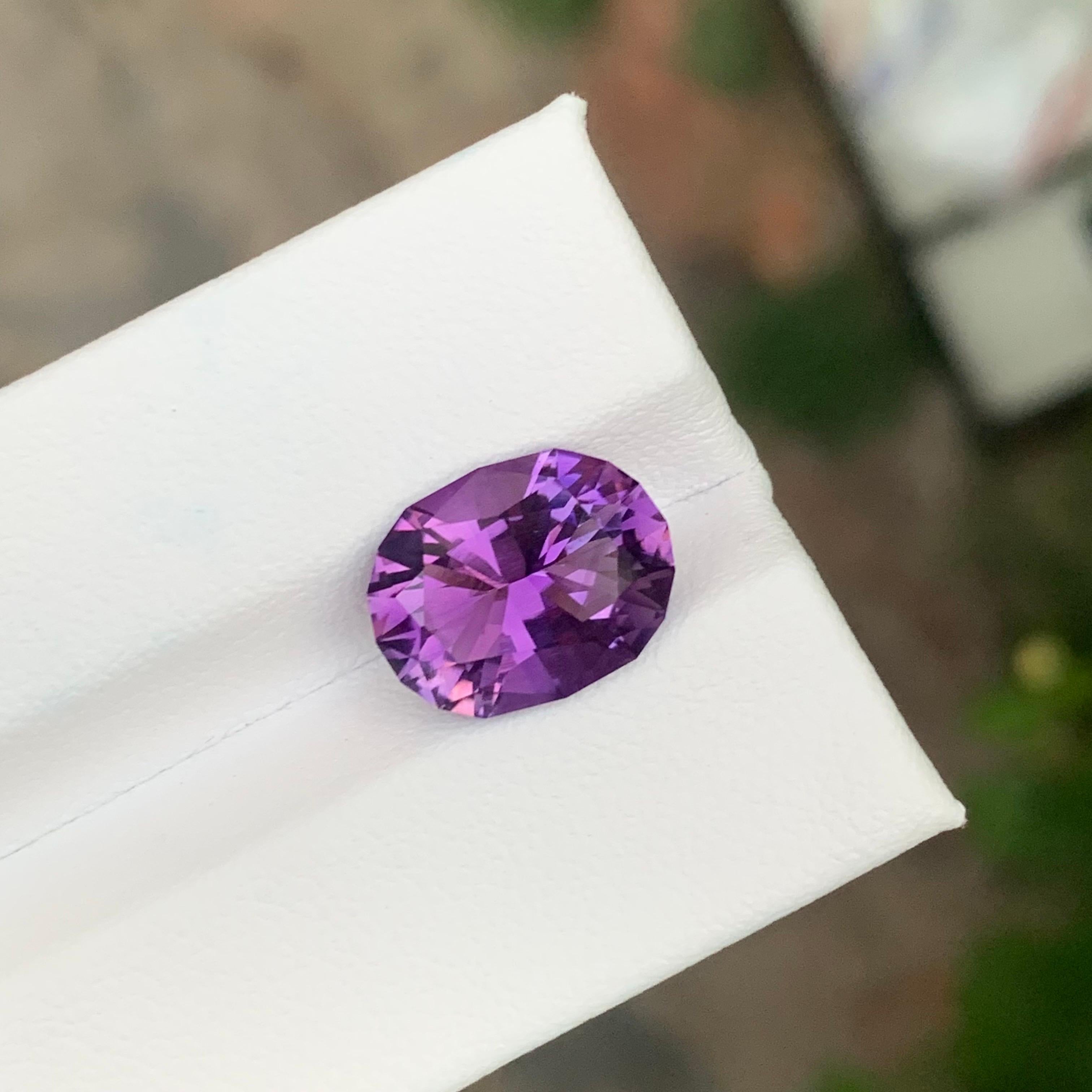 4.45 Karat Natürlicher loser Amethyst Ovalform Edelstein im Zustand „Neu“ im Angebot in Peshawar, PK