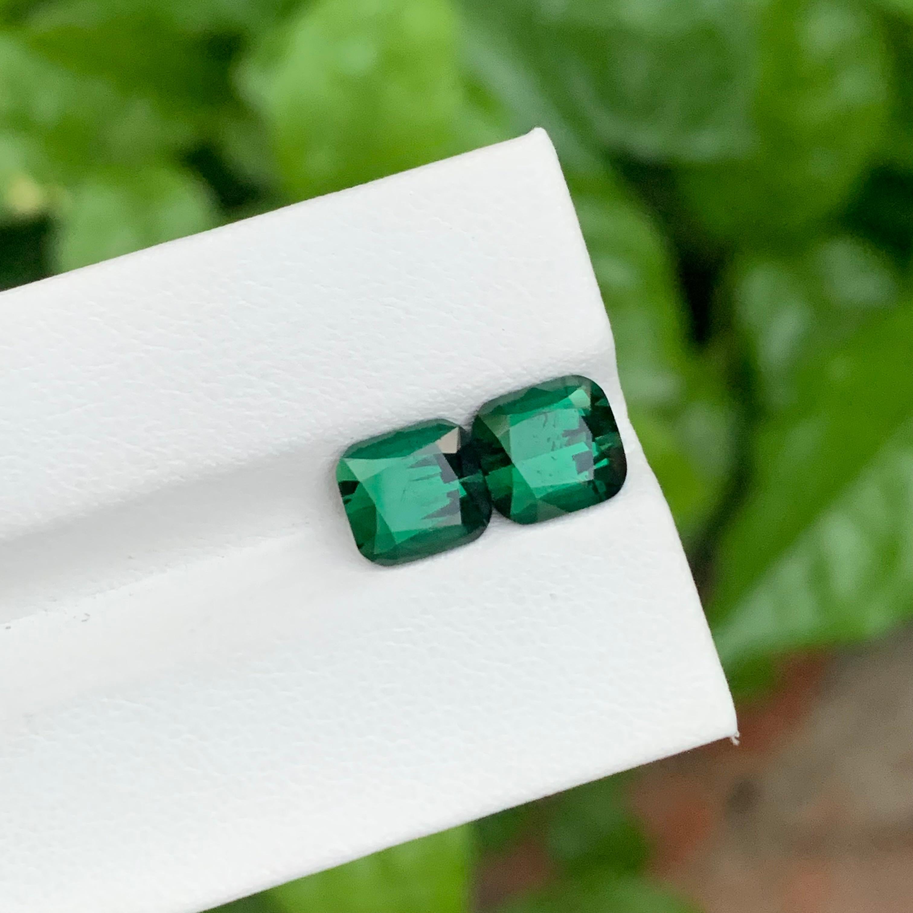 Taille coussin 4.45 Carat Natural Loose Dark Green Tourmaline Pieces Cushion Shape Gemstone (pierre précieuse en forme de coussin) en vente
