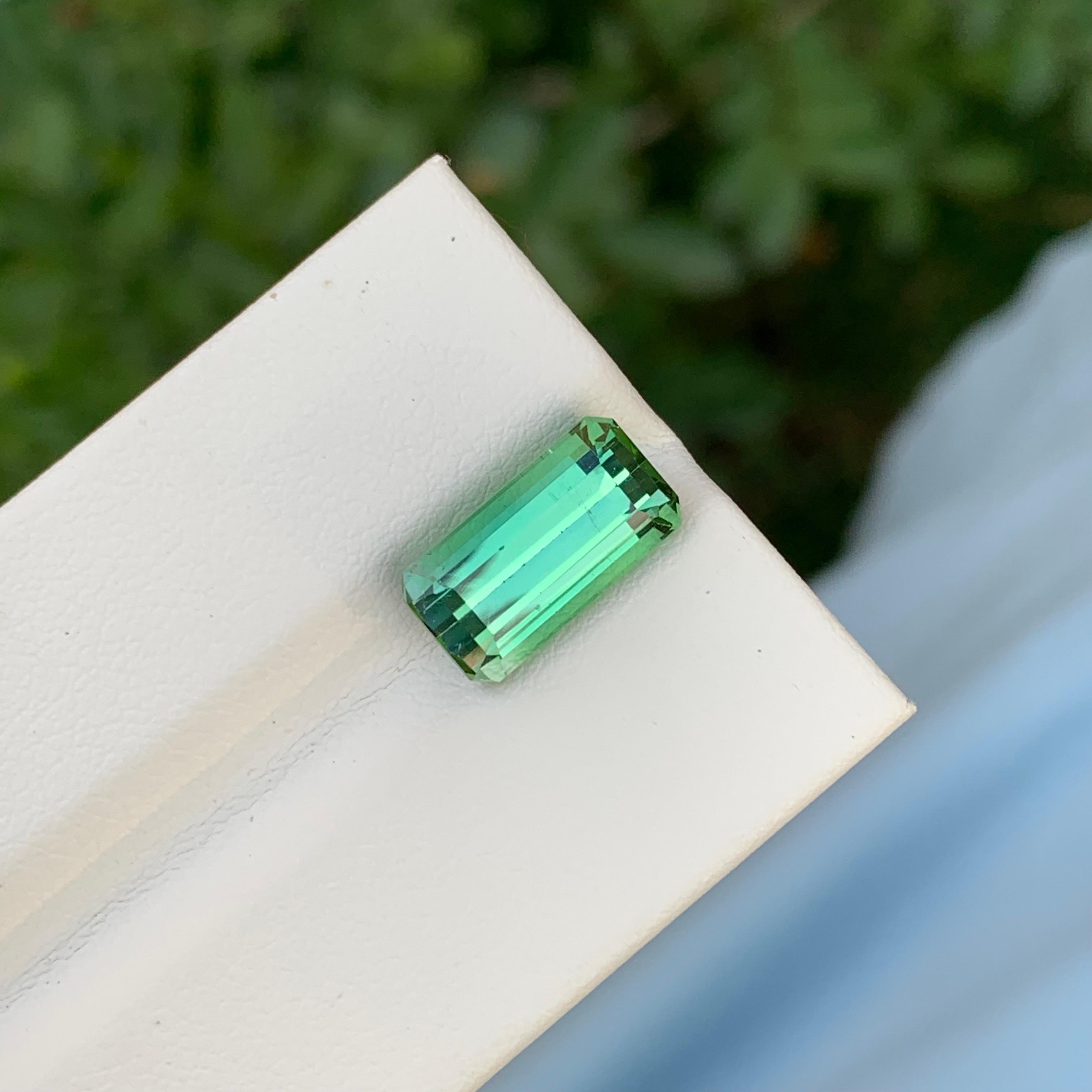 Women's or Men's 4.45 Carat Natural Loose Mint Green Tourmaline Emerald Shape Gem For Jewellery  For Sale