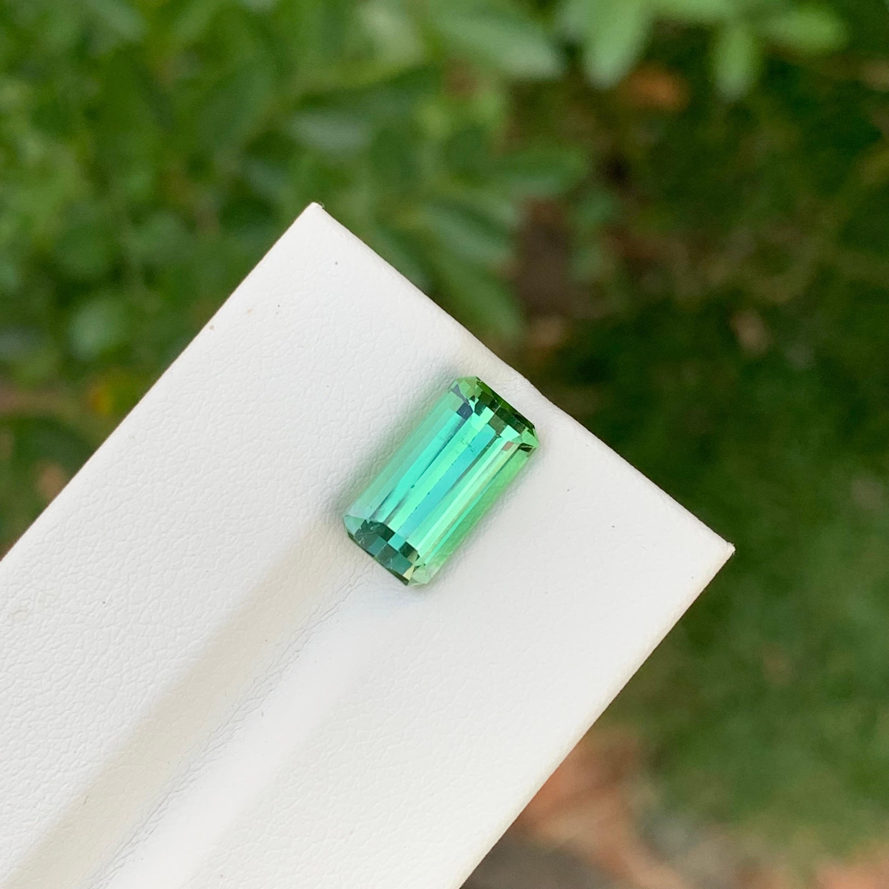 4.45 Carat Natural Loose Mint Green Tourmaline Emerald Shape Gem For Jewellery  For Sale 1