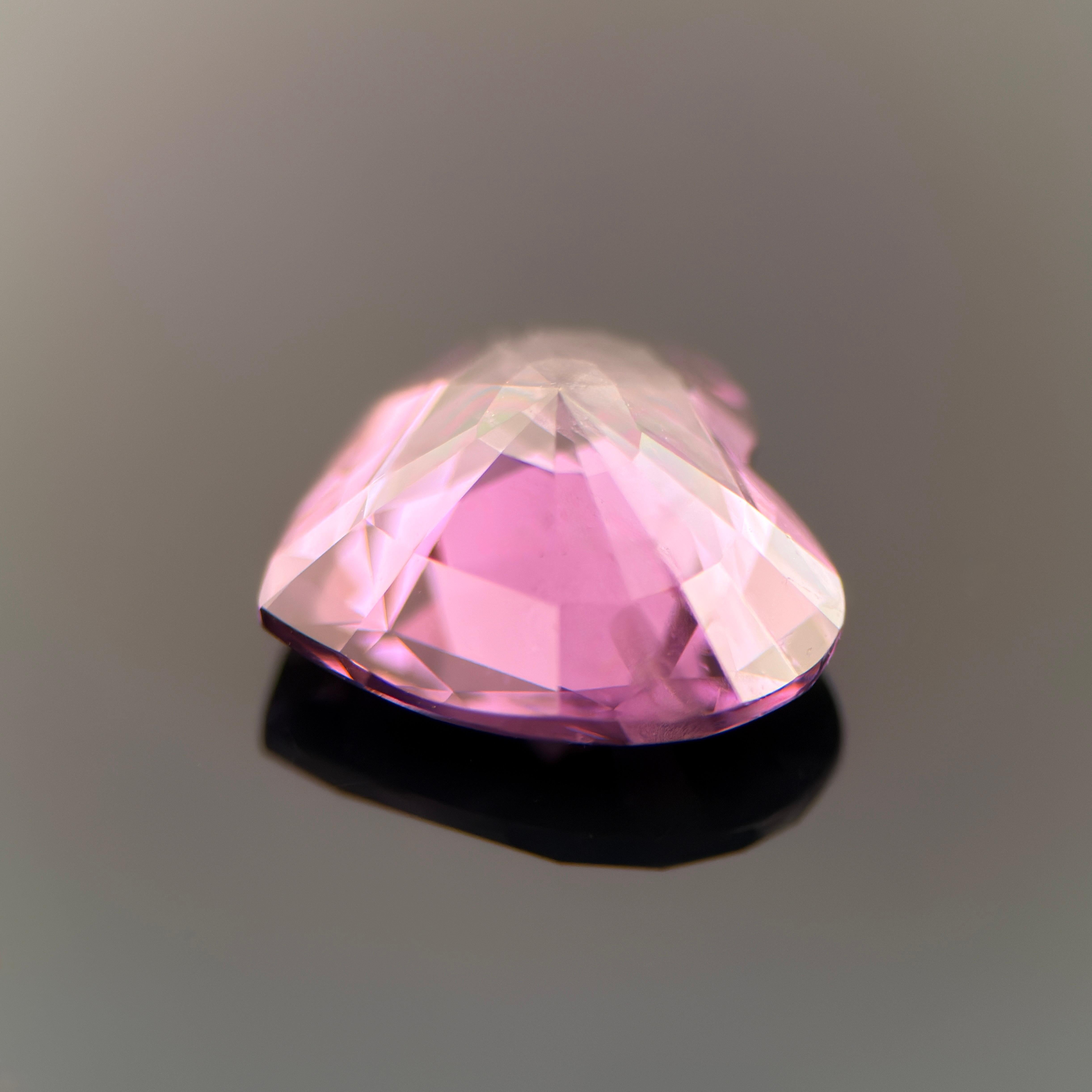 4,45-Karat natürlicher rosa violetter Spinell - Herzschliff, nahezu lupenrein, unbehandelt im Angebot 2