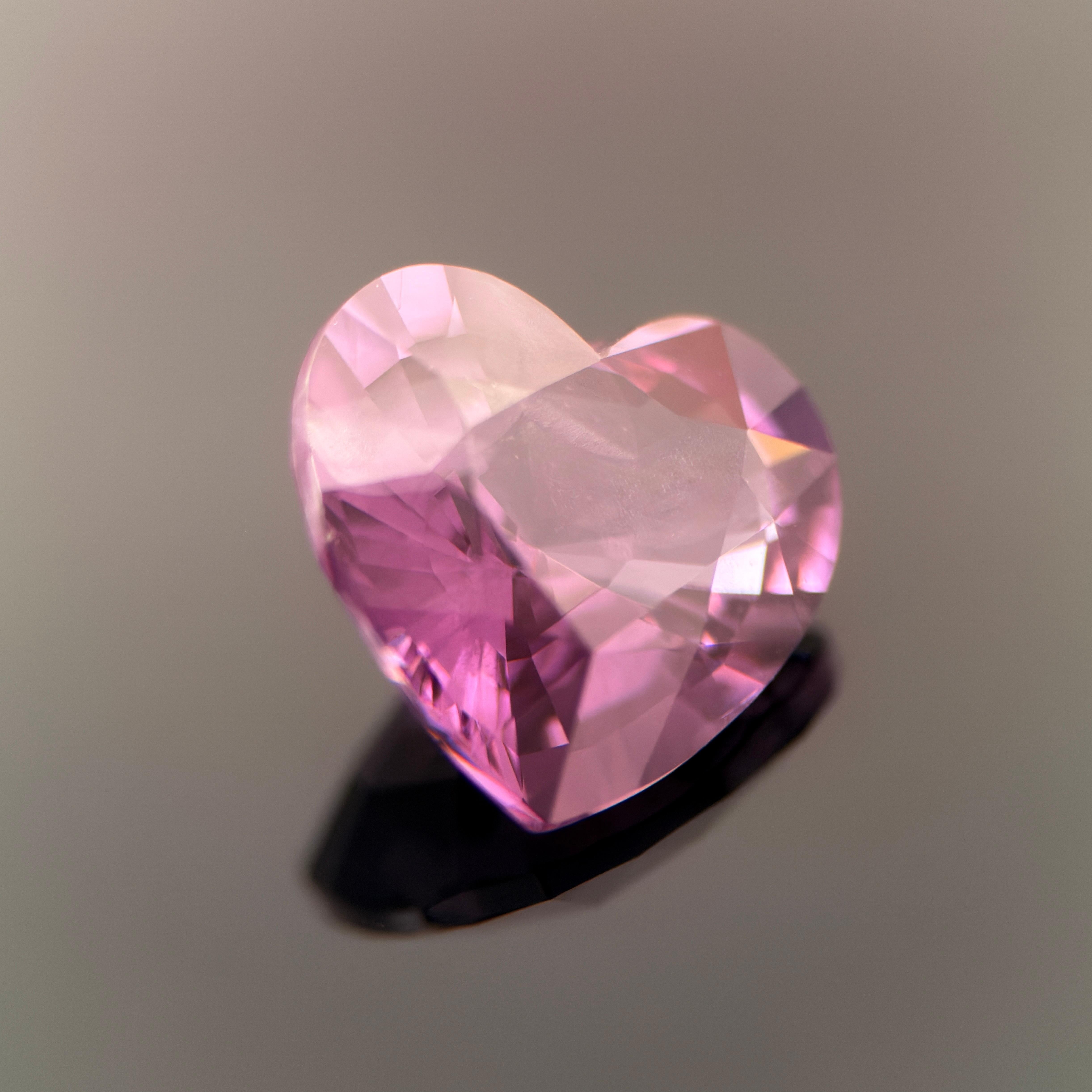 4,45-Karat natürlicher rosa violetter Spinell - Herzschliff, nahezu lupenrein, unbehandelt im Angebot 3