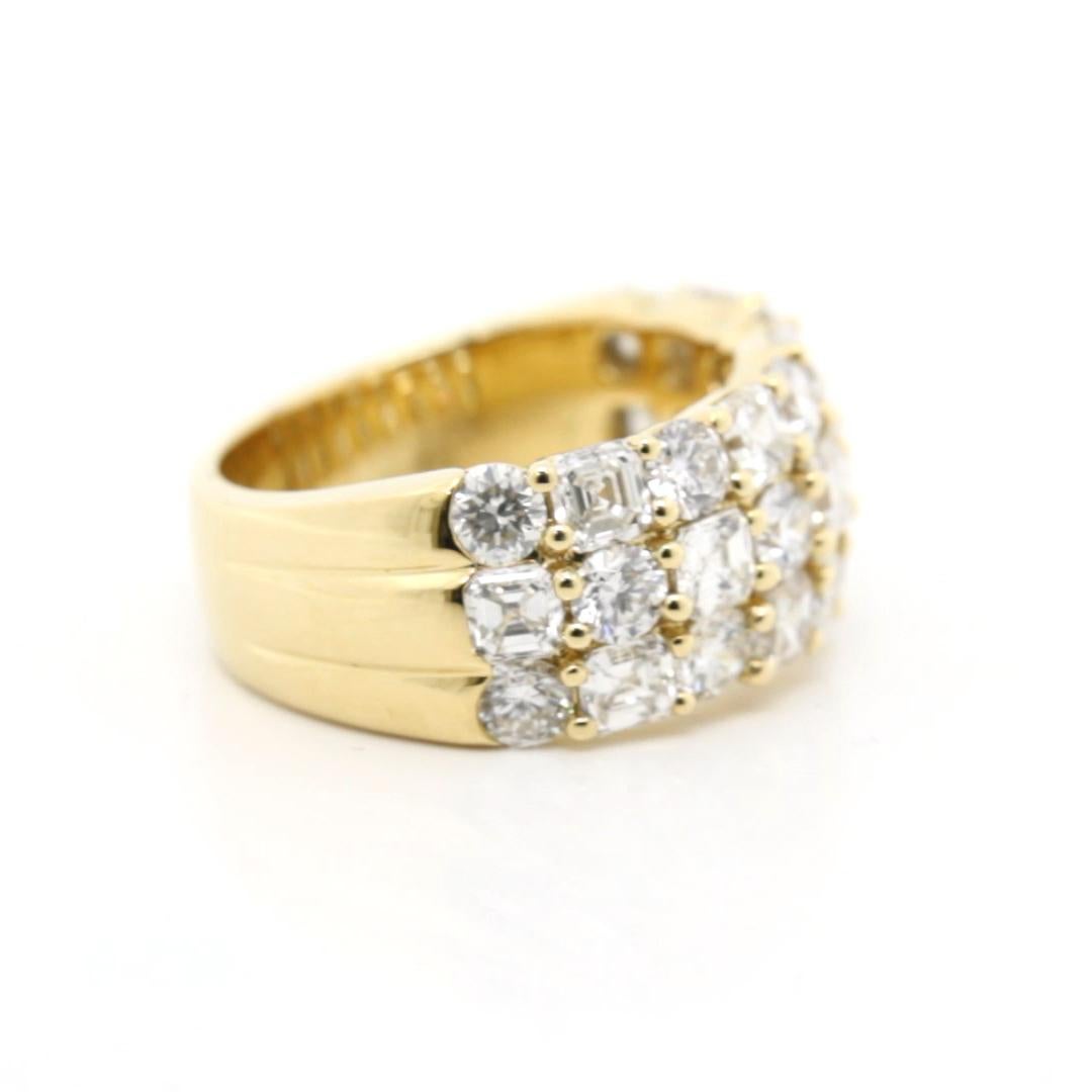 Moderno 4,45 carati di anello da cocktail con diamanti rotondi e taglio Asscher o anello a fascia in vendita