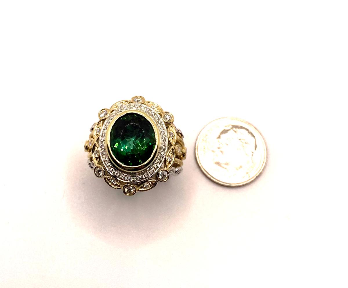 Women's Green Tourmaline and Diamond Cocktail Ring in 18k Gold, 4.45 Carats For Sale