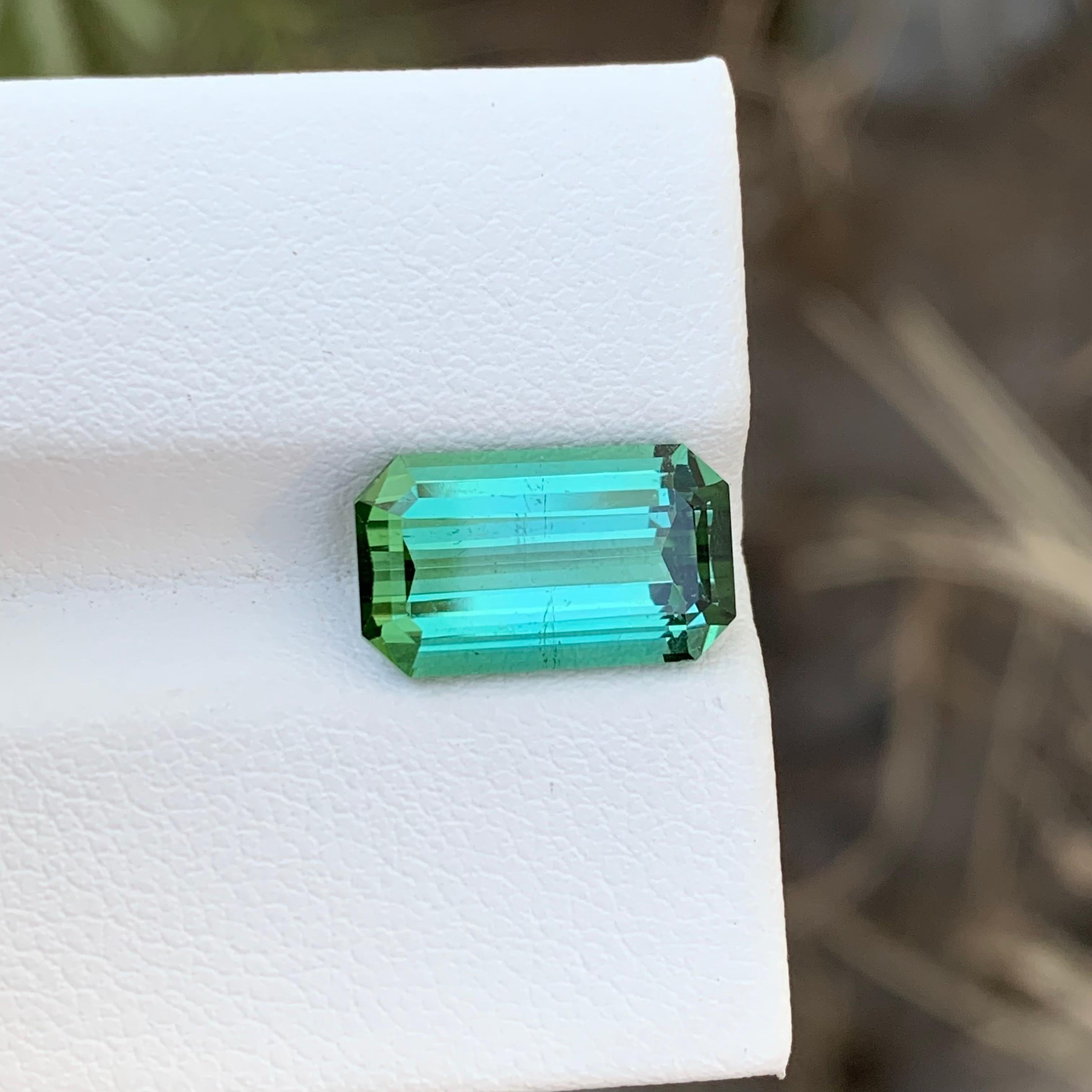 4.45 Carats Incredible Natural Loose Emerald Shape Mint Lagoon Tourmaline  In New Condition For Sale In Peshawar, PK