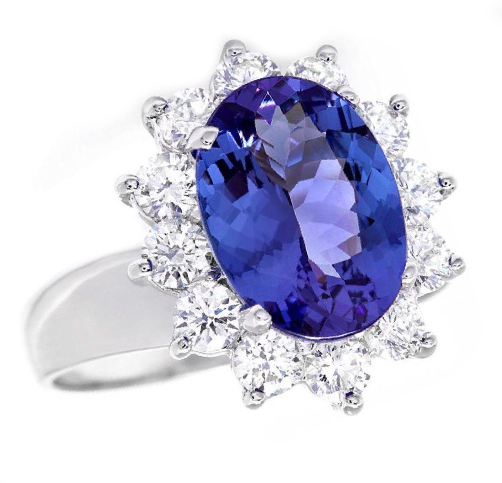 4.45 Carat Natural Very Nice Looking Tanzanite and Diamond 14K Solid White Gold In New Condition For Sale In Los Angeles, CA