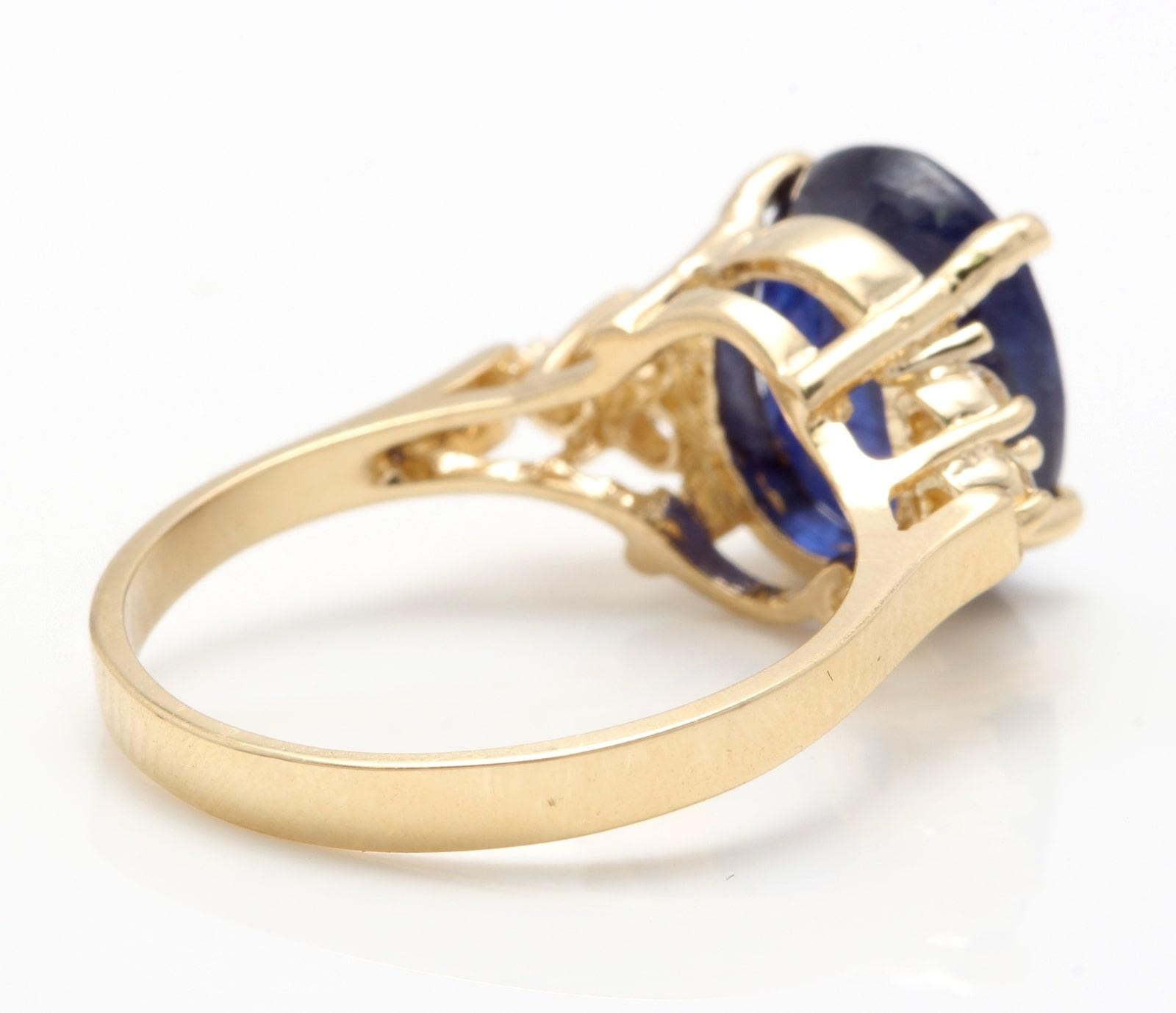 4.45 Ct Exquisite Natural Blue Sapphire and Diamond 14K Solid Yellow Gold Ring In New Condition For Sale In Los Angeles, CA