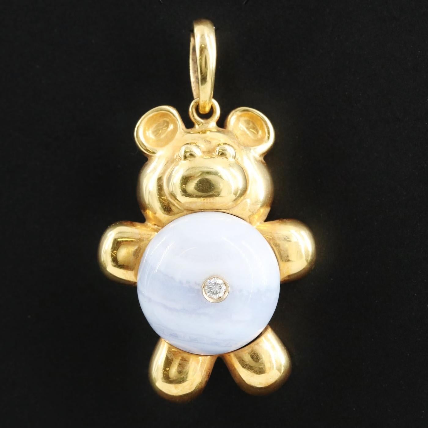 $4450 / New / 18K Gold / Damiani Diamond Agate 3D Bear Pendant with Box / ITALY For Sale 3