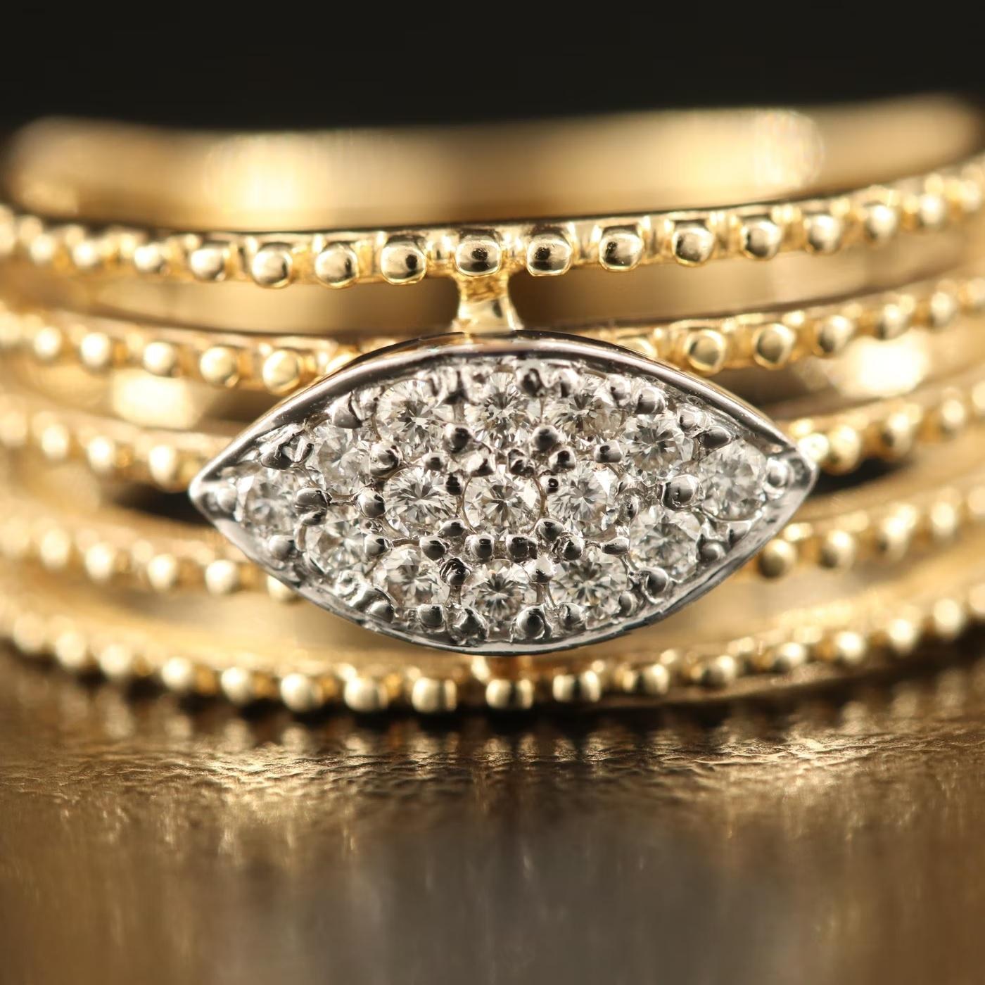 Ring Sonia B, gestempelt und gestempelt mit dem Namen des Designers 

NEU MIT TAGS, Tag Preis $4450

Erstaunliches Design mit funkelndem Diamanten

0.35 CT von hoher Qualität Diamant (G / SI-VS Diamant), hohe Qualität farblos
        
14K Gelbgold,