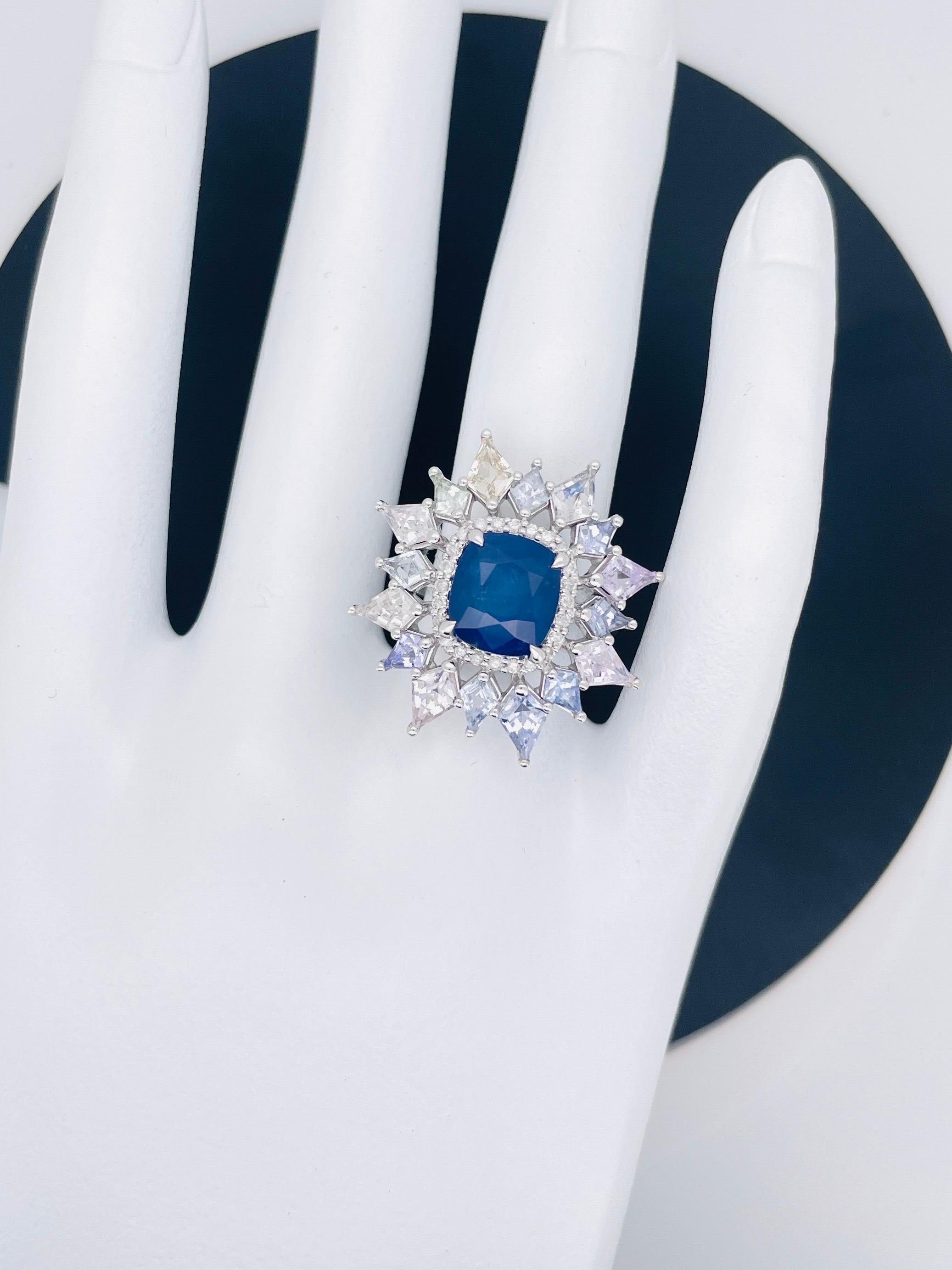 4,45ct Zaffiro di Ceylon blu reale con diamante naturale e zaffiro fantasia 14K in vendita 1