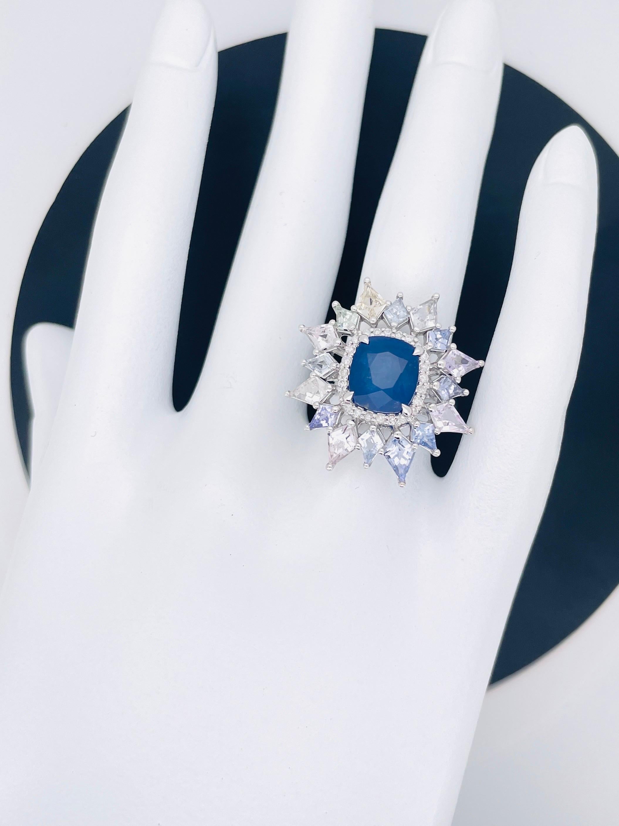 4,45ct Zaffiro di Ceylon blu reale con diamante naturale e zaffiro fantasia 14K in vendita 2