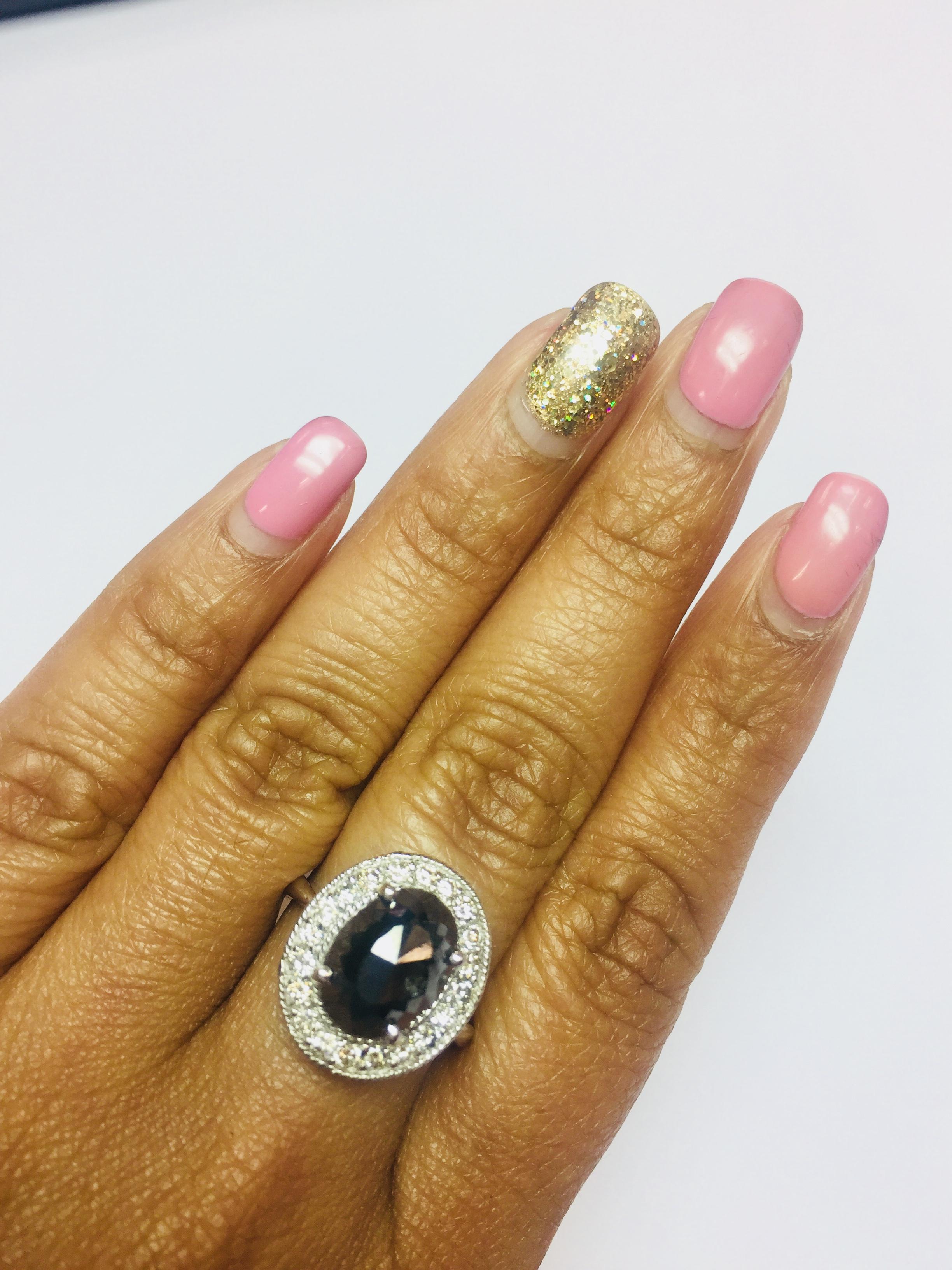 4,46 Karat Natürlicher Schwarzer Diamant Weißer Diamant Weißgold Verlobungsring im Angebot 1