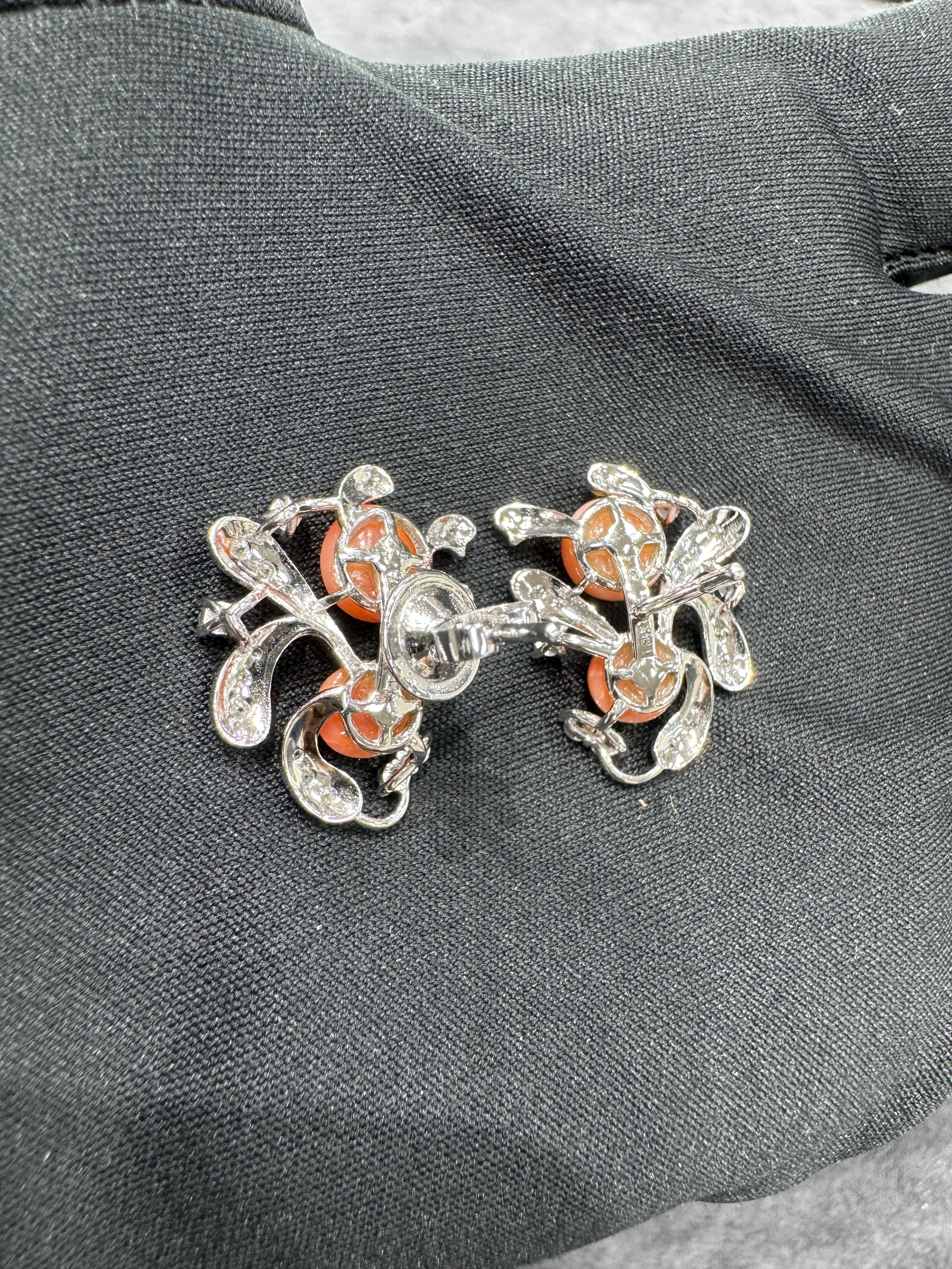 Modern 4.47 Carat Coral Gemstone 0.71 Carat SI/H Diamond Earrings 18 Karat White Gold For Sale