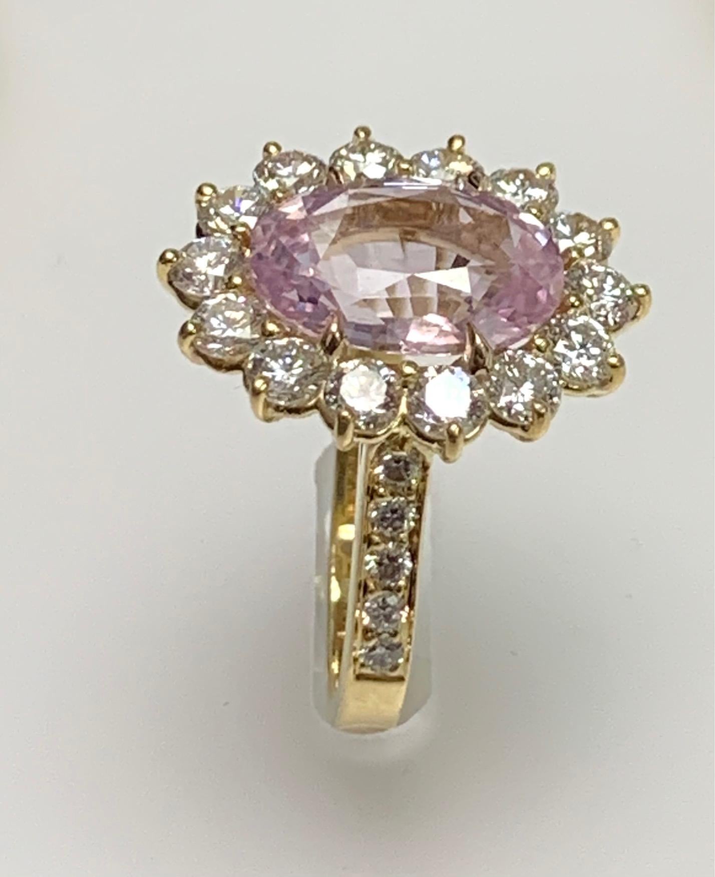Modern 4.97Carat Pastel Pink Sapphire Diamond Cocktail Ring For Sale