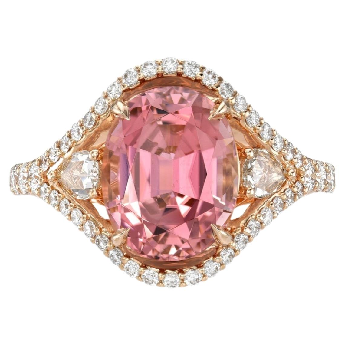 Bague en or rose 18 carats avec tourmaline rose ovale et diamant de 4,47 carats par Merkaba Jewelry