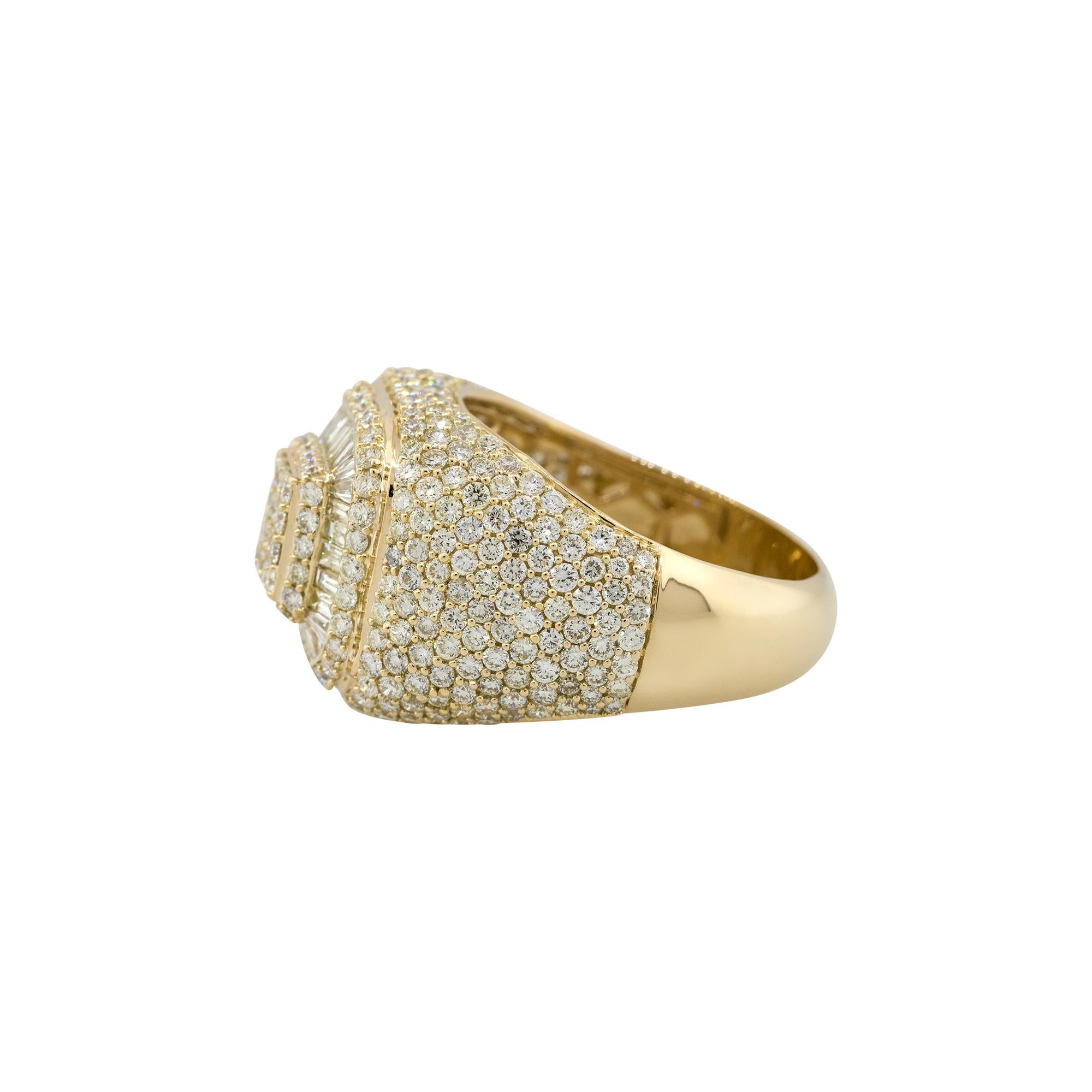 4,47 carati di diamanti rotondi e a baguette, anello largo da uomo 14 carati in stock in vendita 3